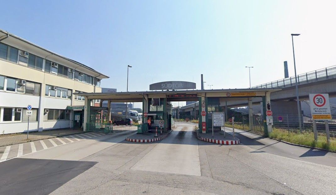 Die ins Trudeln geratene ESIM Chemicals GmbH ist im Linzer Chemiepark untergebracht.