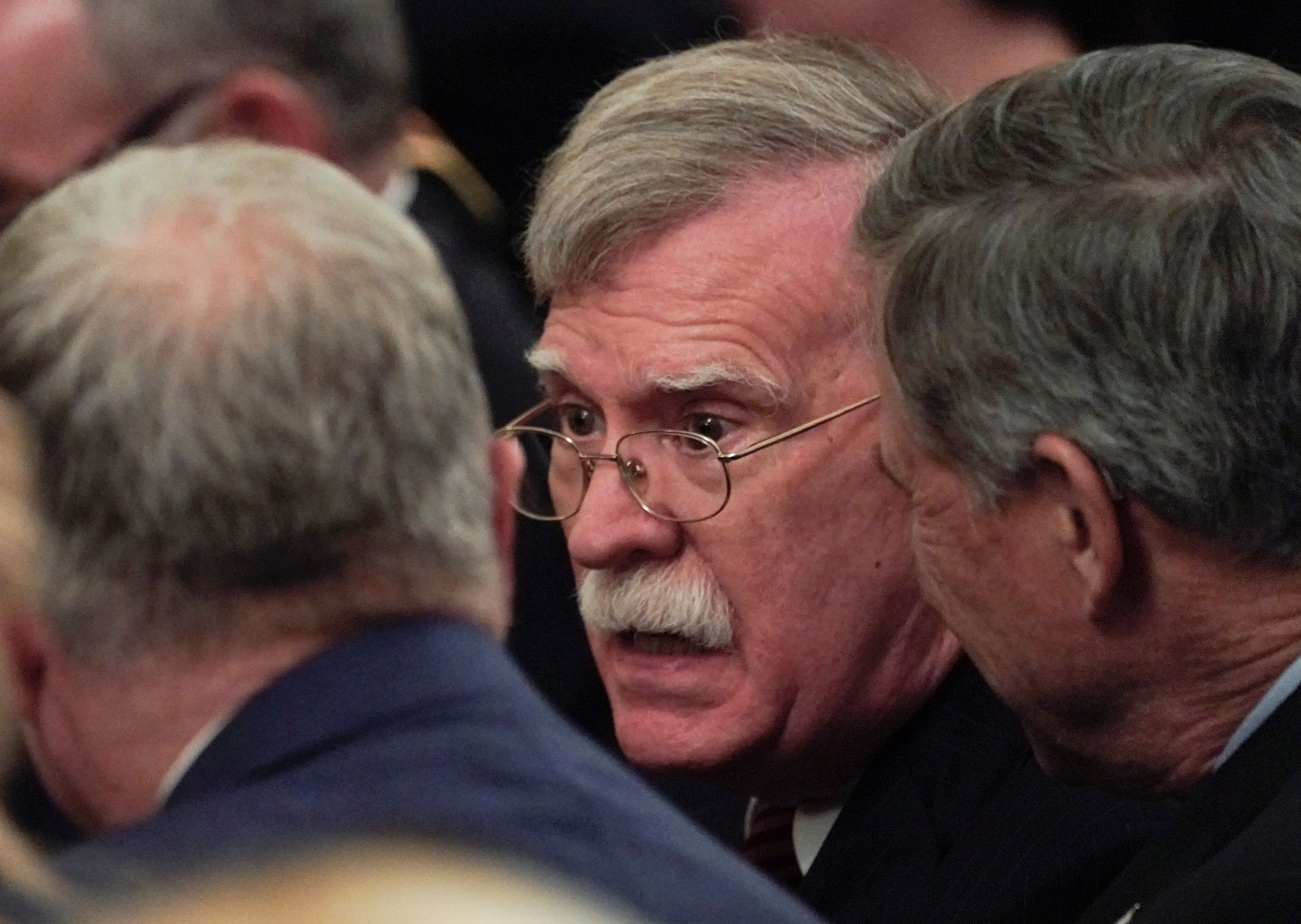 Der ehemalige Sicherheitsberater und schärfster Kritiker von US-Präsident Donald Trump, John Bolton, ist angeklagt worden.