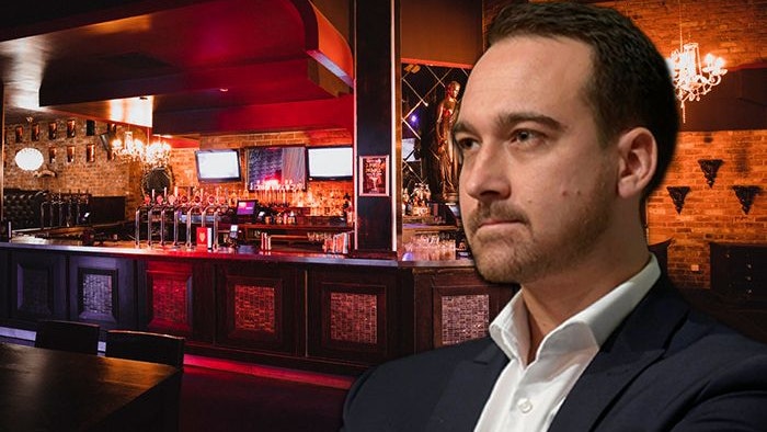 Heute.at - Mit Kokain erwischt! Bürgermeister vor Disco gefesselt