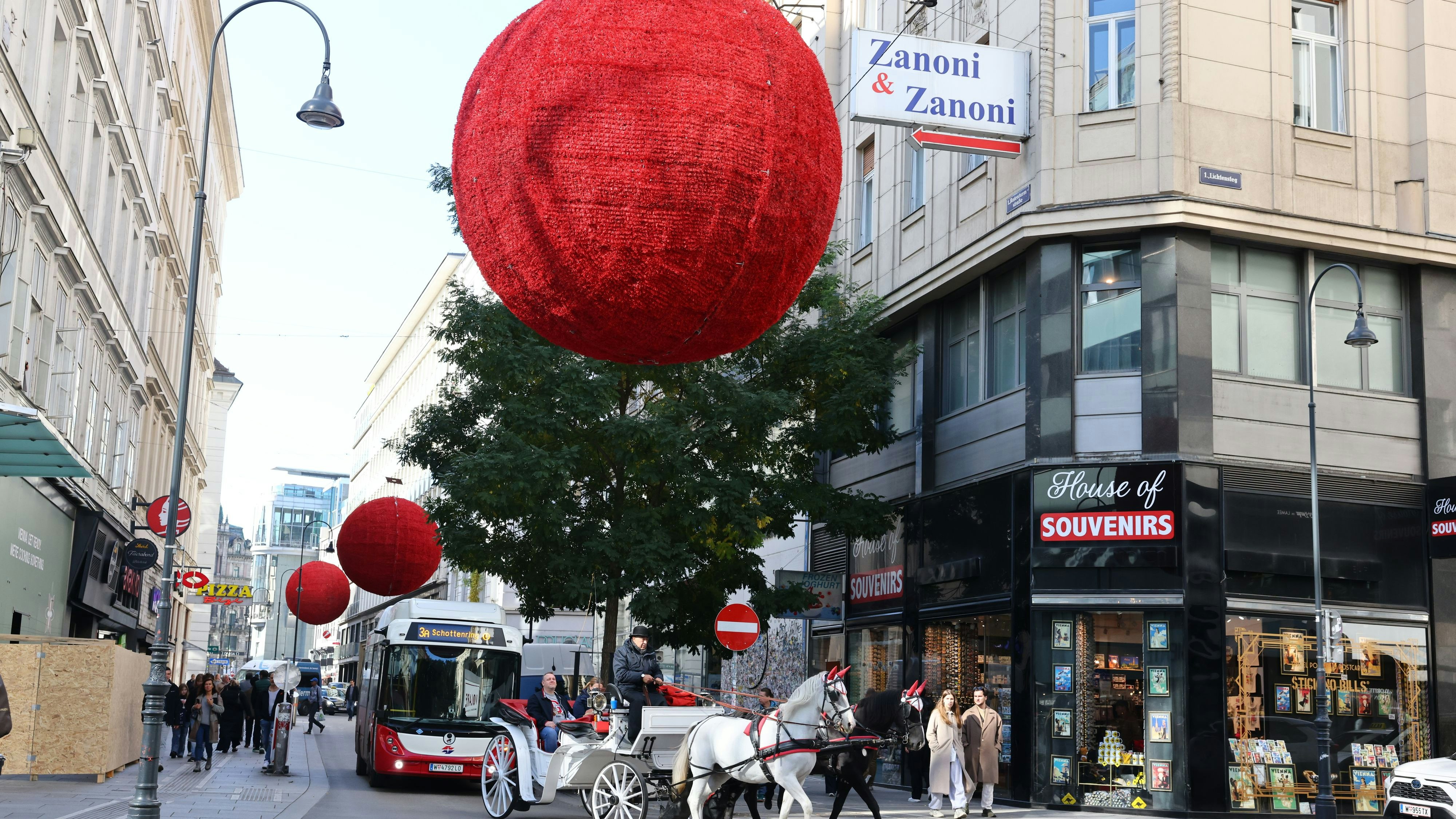 Heute.at - Angeknipst! Wiener Einkaufsstraßen leuchten bald wieder