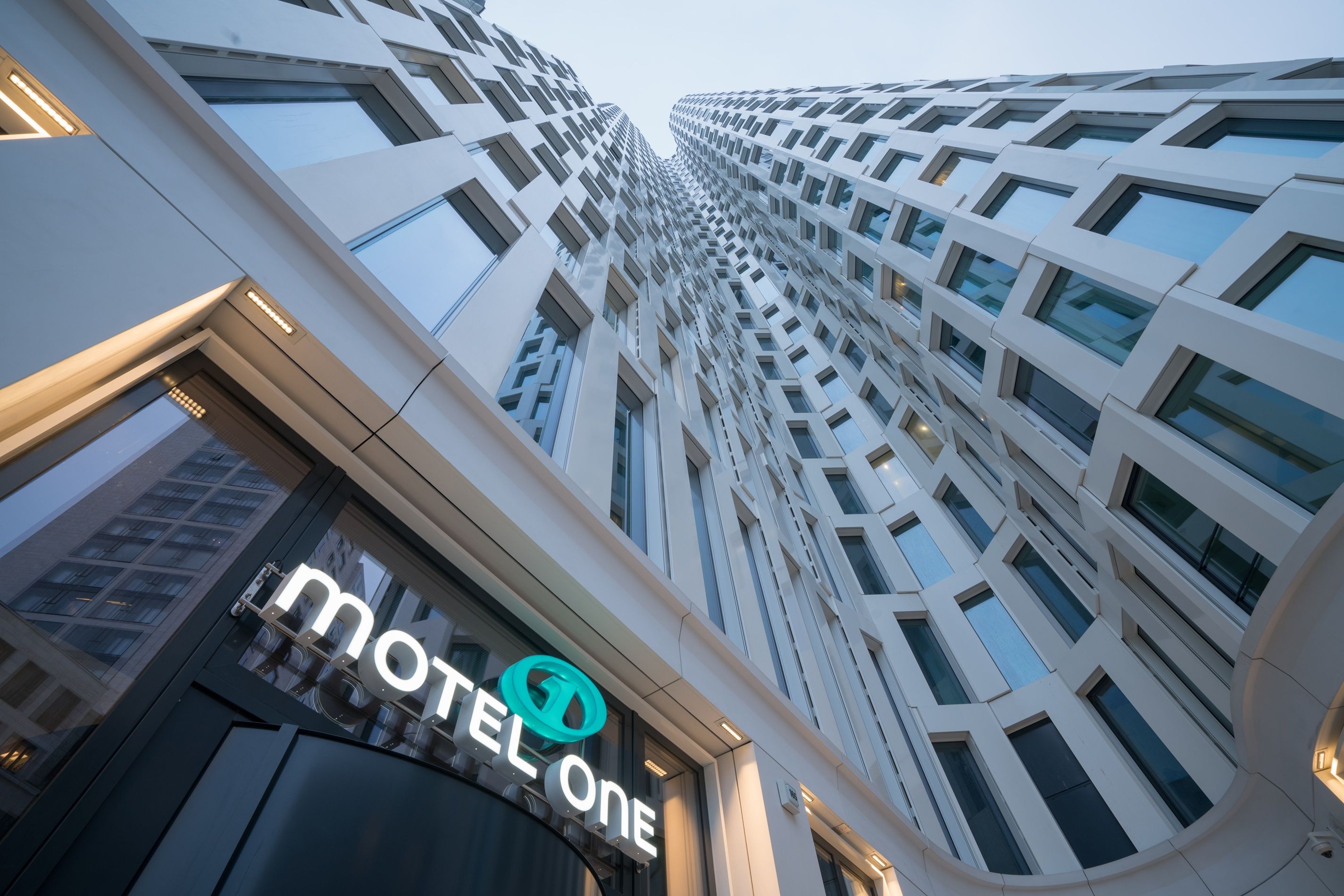 Die Motel One Group expandiert.