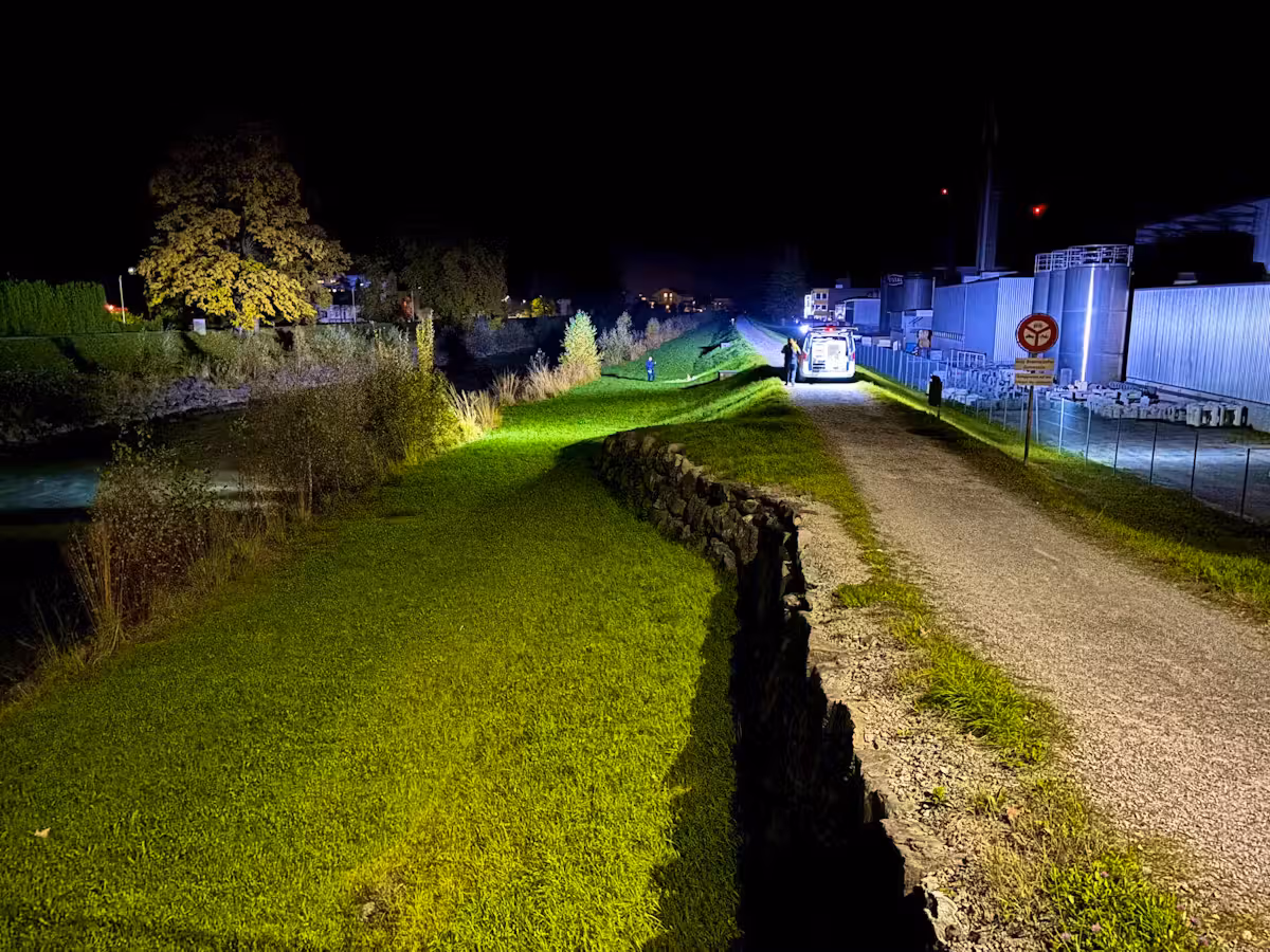 Eine Frau hat angegeben, am Montagabend hier vergewaltigt worden zu sein.