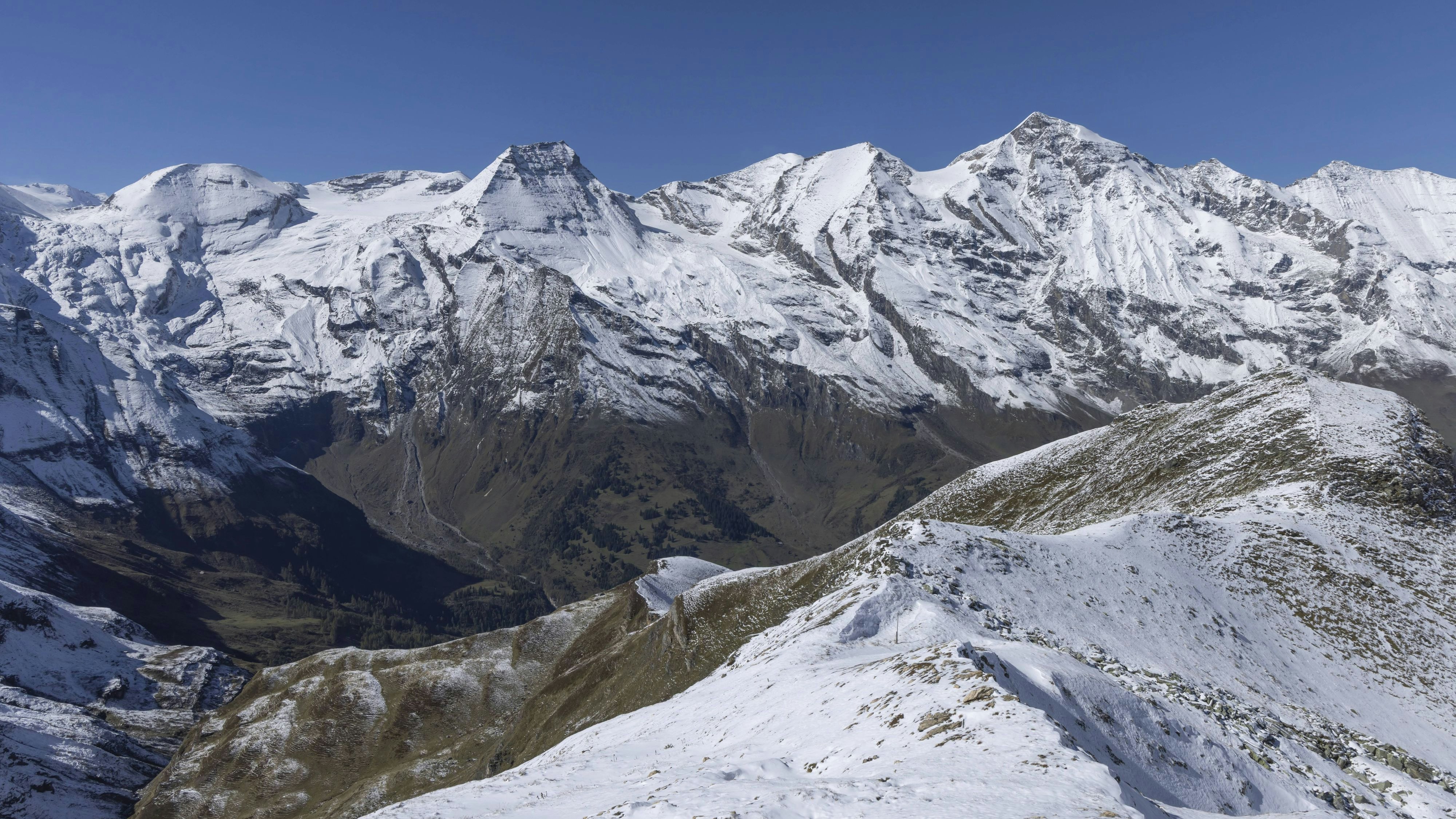 Heute.at - Tiefausläufer bringt jetzt Schnee nach Österreich