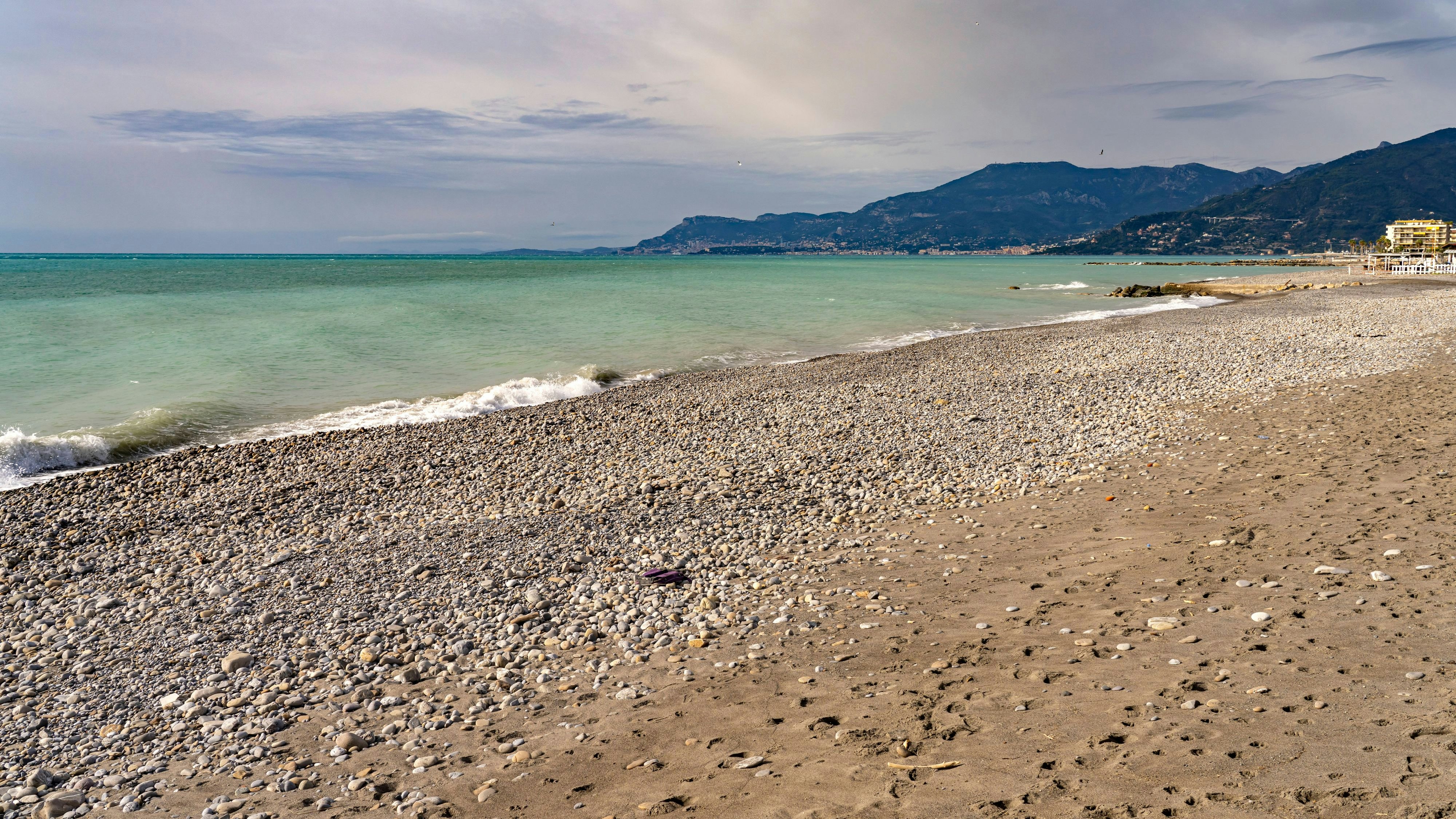 Strand von Vallecrosia Ser Strand von Vallecrosia, Riviera di Ponente, Ligurien, Italien, Europa Vallecrosia beach, Riviera di Ponente, Liguria, Italy, Europe *** Beach of Vallecrosia Ser Beach of Vallecrosia, Riviera di Ponente, Liguria, Italy, Europe Vallecrosia beach, Riviera di Ponente, Liguria, Italy, Europe
