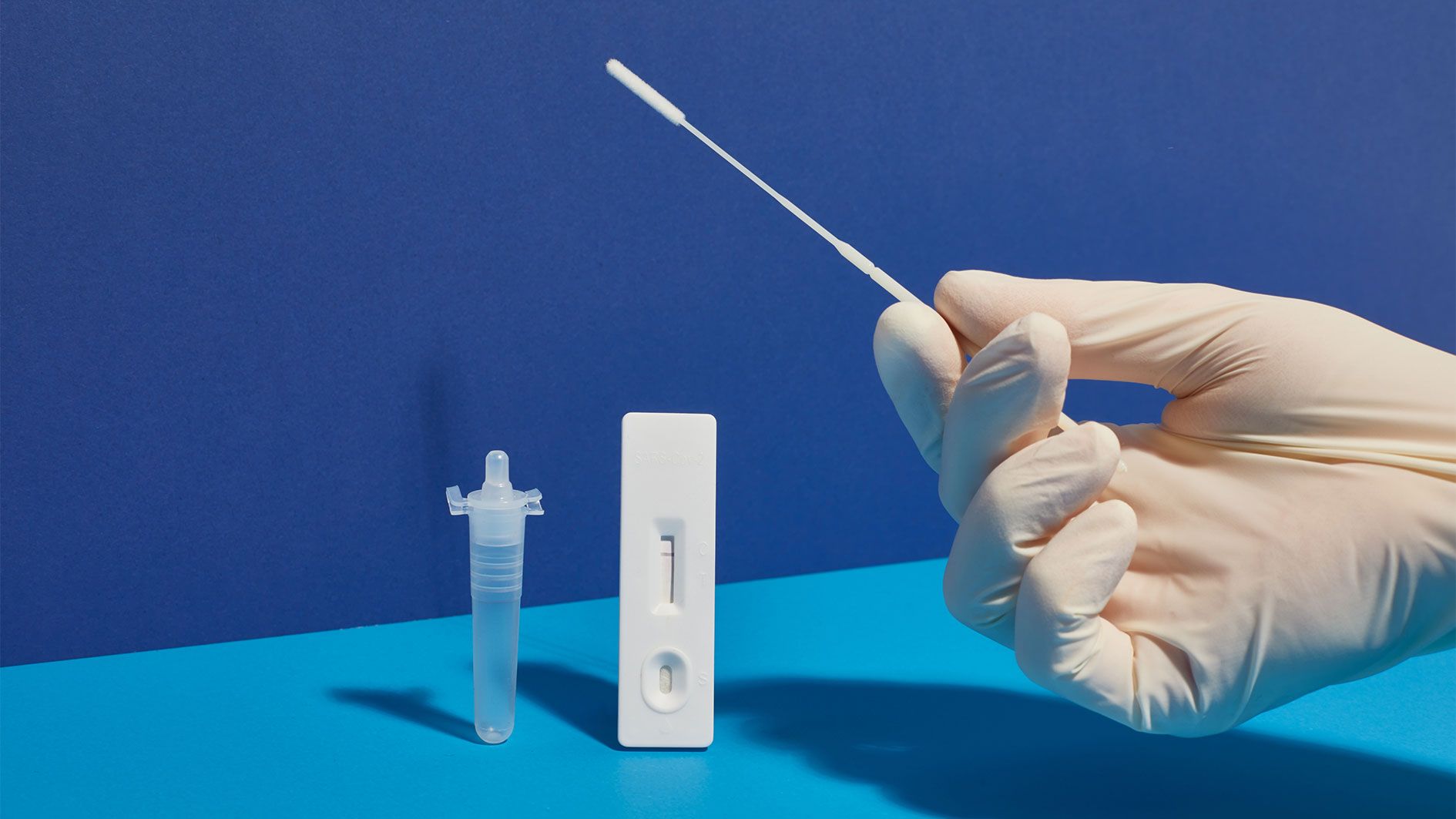 Mit 4in1-Tests kann nicht nur auf Corona, sondern auch auf Influenza oder RSV getestet werden.