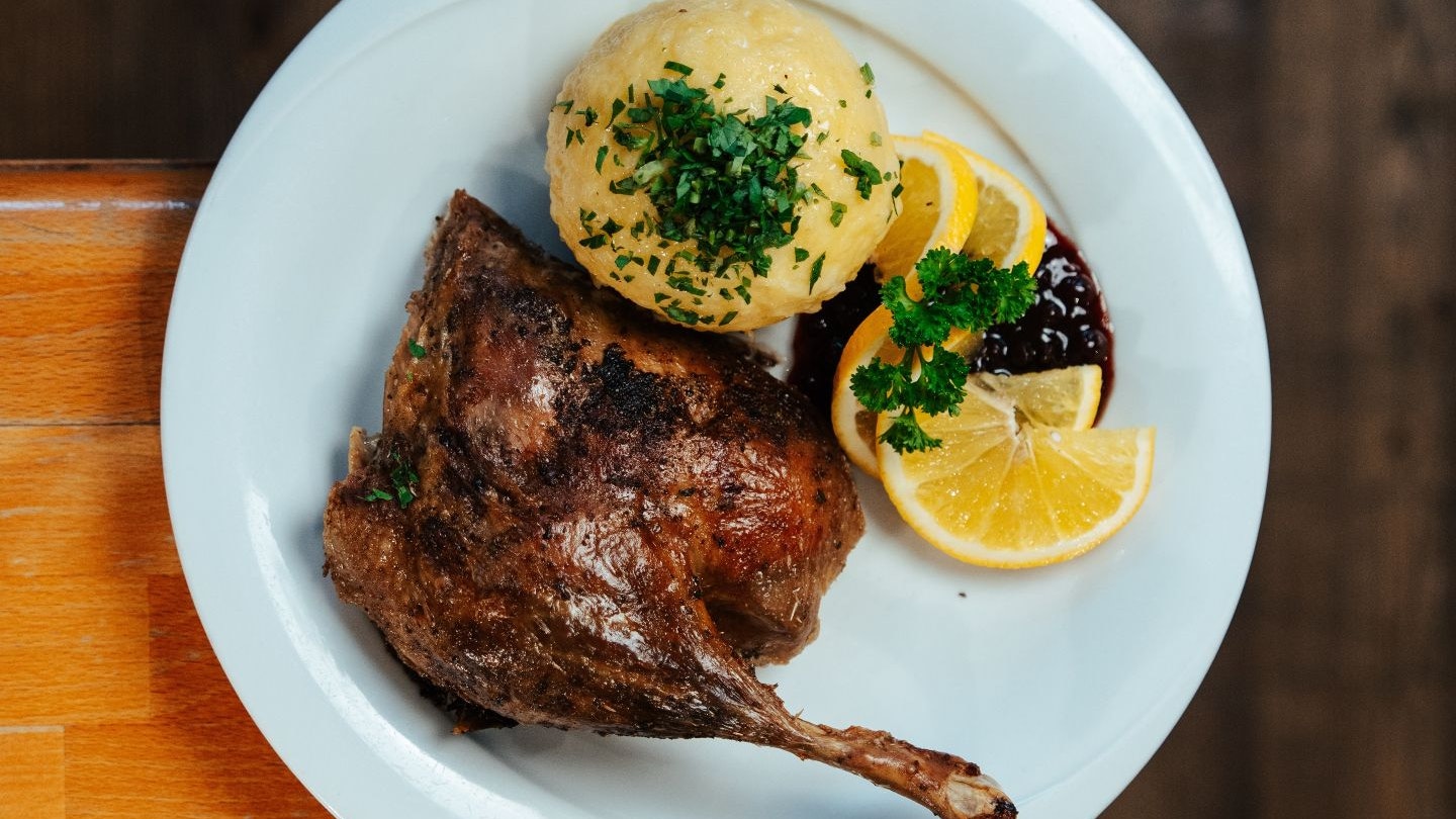 Das Gansl beim Roten Hiasl – ein echter Klassiker, der einfach dazugehört.