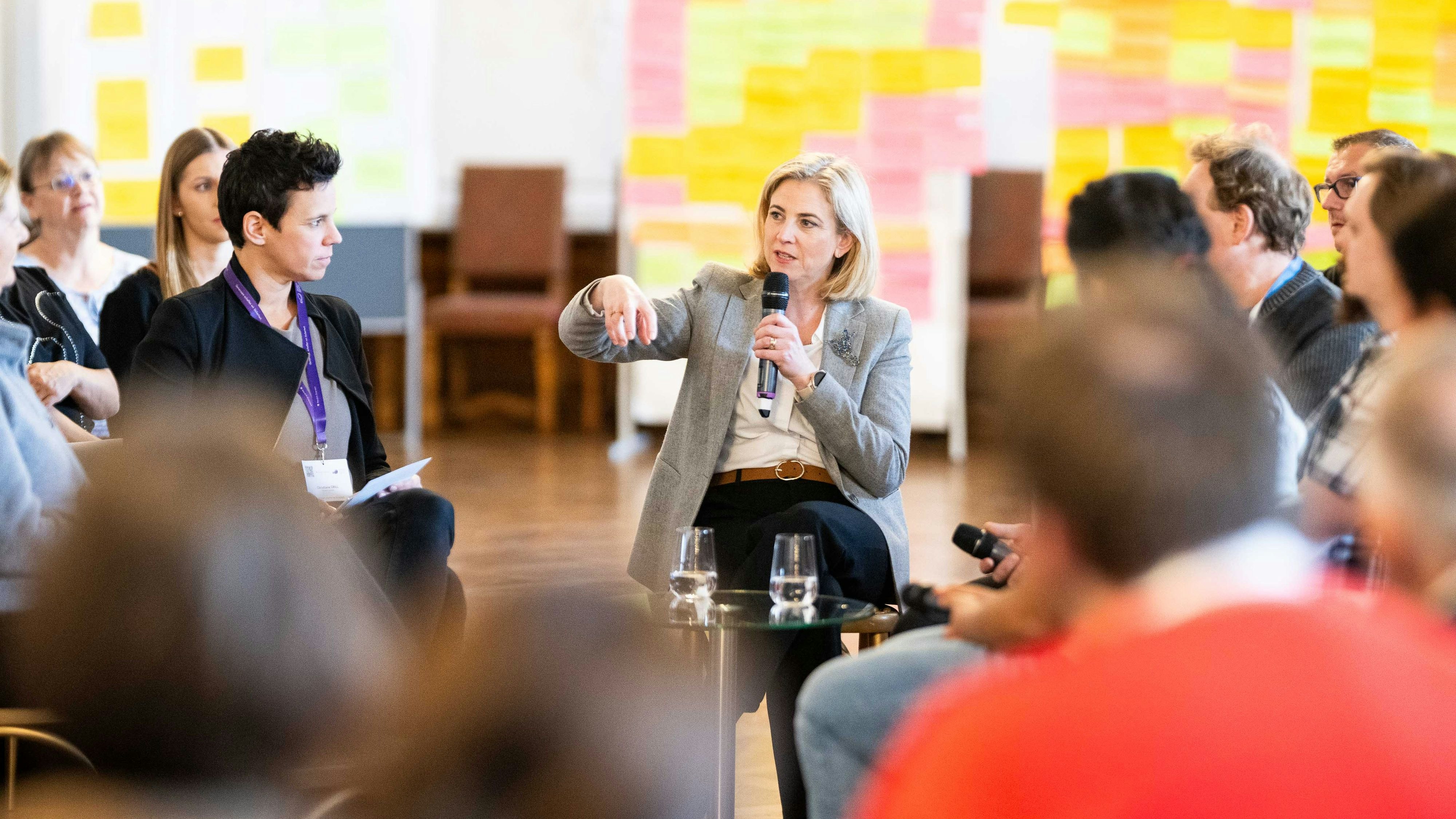 Heute.at - Ministerin arbeitet an Sicherheitspapier für Österreich