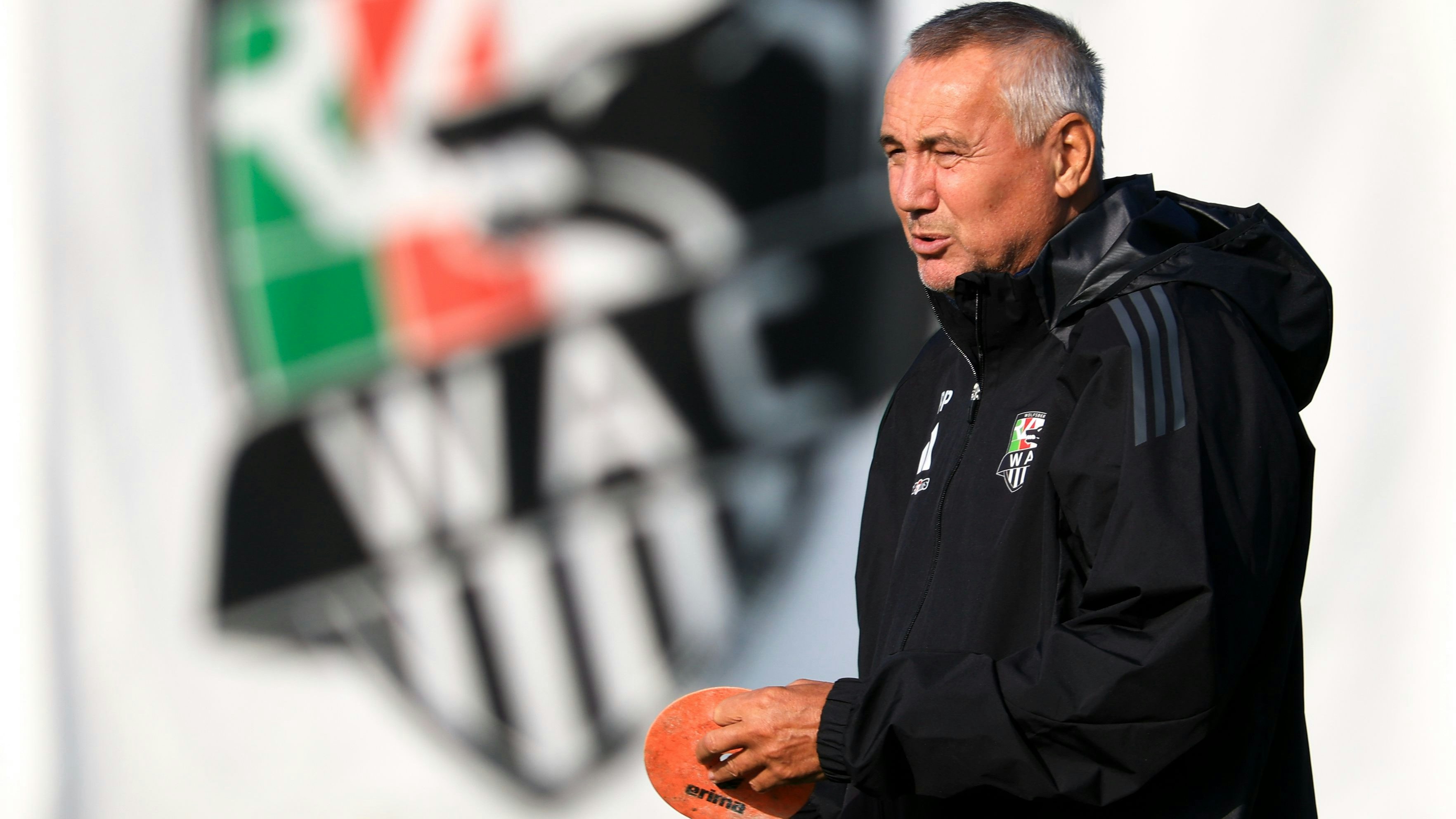 Heute.at - Pacult: Langsam fühle ich mich verarscht