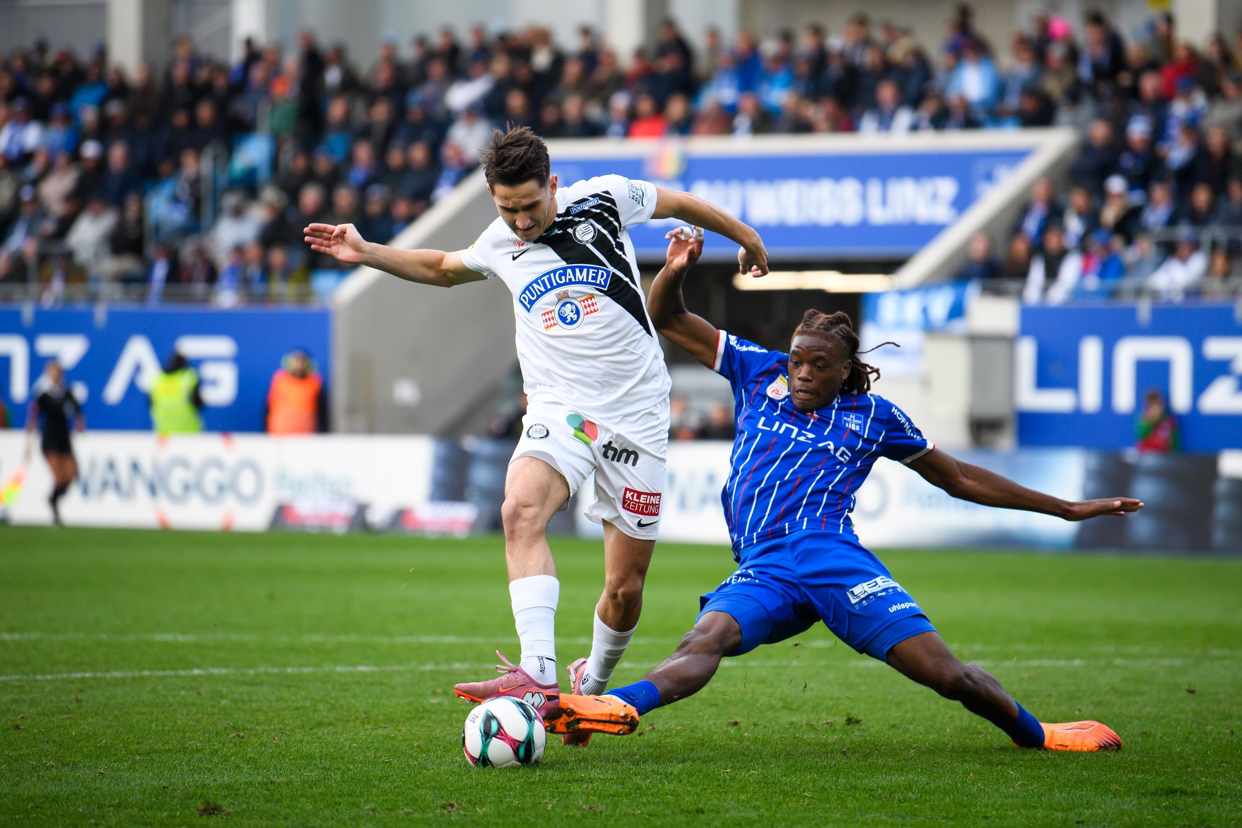Im Auswärtsspiel bei Blau-Weiß Linz musste Sturm lange zittern.