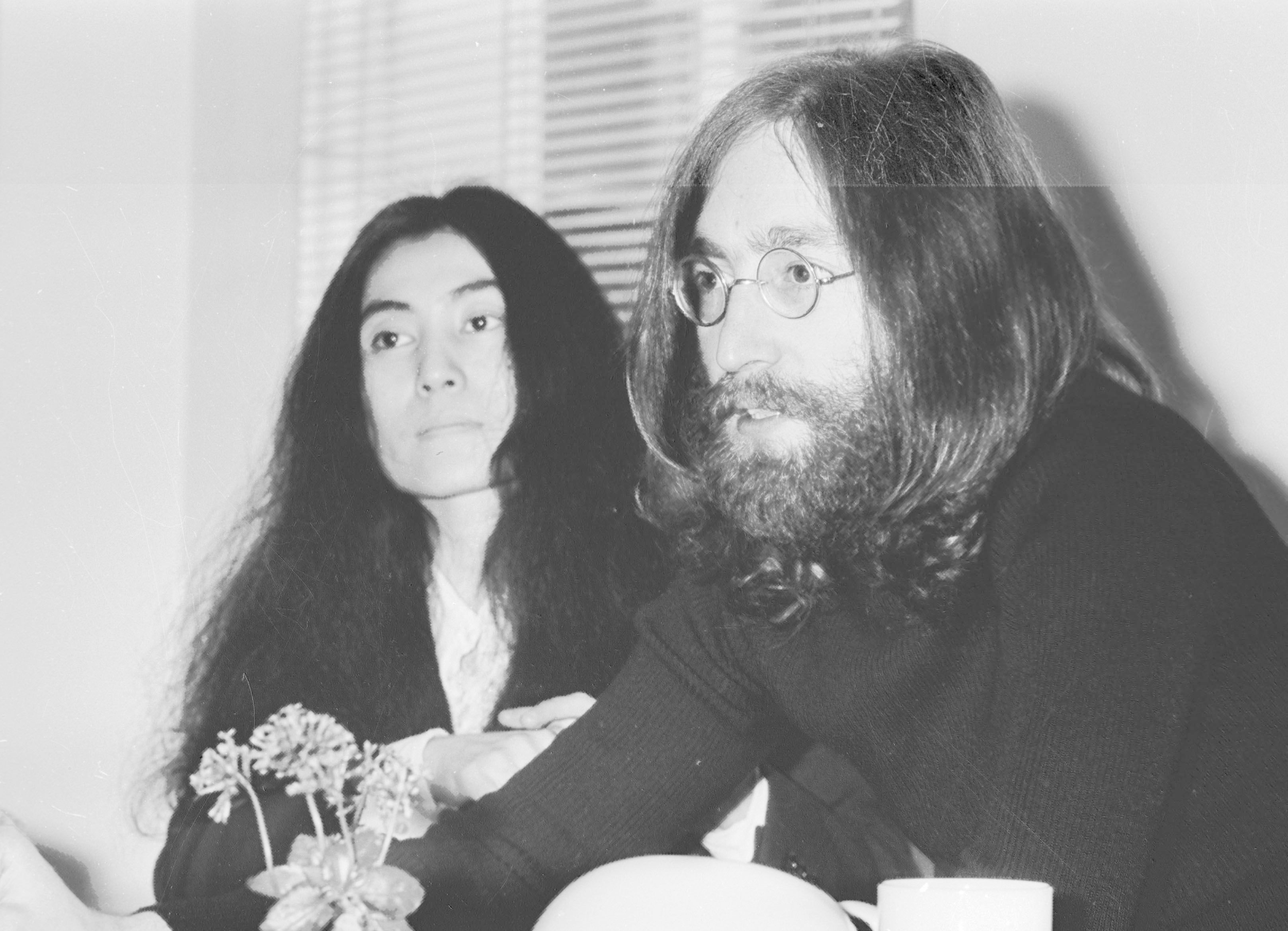 Mark David Chapman erschoss John Lennon am 8. Dezember 1980 in New York. (Im Bild: Lennon mit seiner Frau Yoko Ono.)