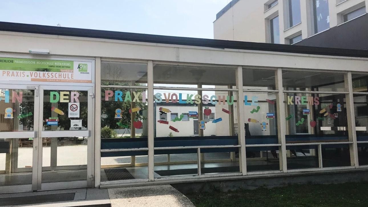 Heute.at - Volksschule droht das Aus: Eltern und 200 Kinder bangen