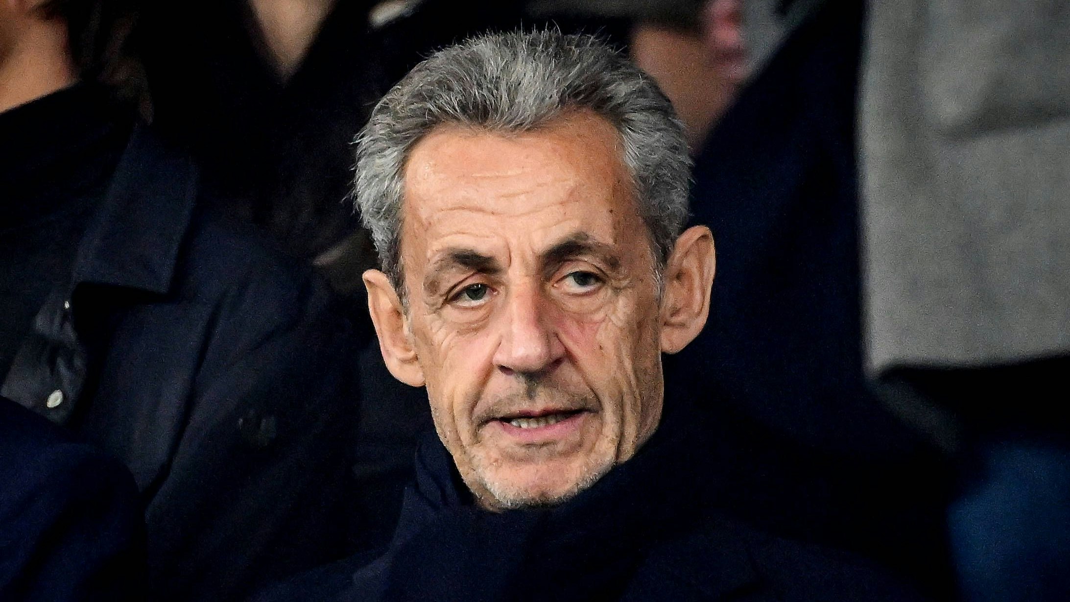 Heute.at - Zelle ist 9 Quadratmeter groß – Sarkozy tritt Haft an