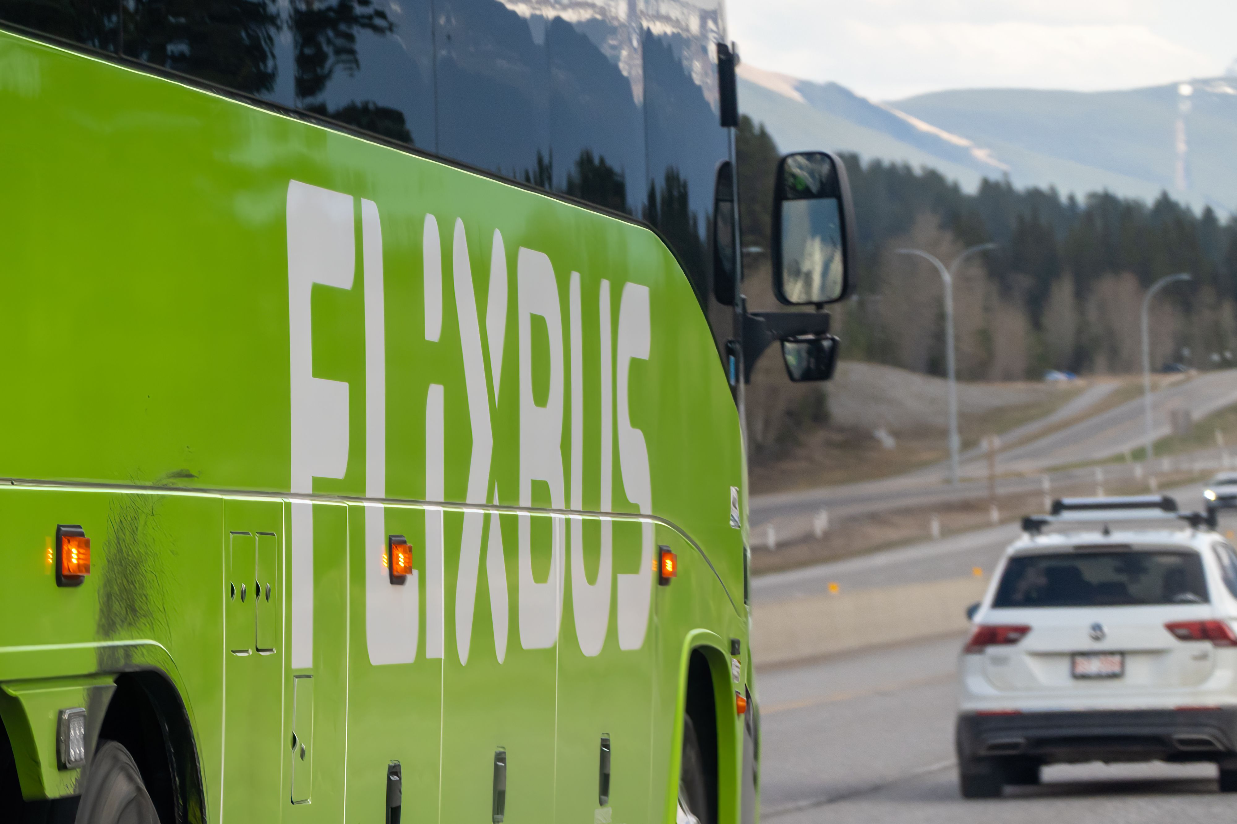Ein Flixbus-Fahrer ließ in Magdeburg den elfjährigen Ben zurück, obwohl er laut Mutter alle erforderlichen Dokumente dabeihatte.