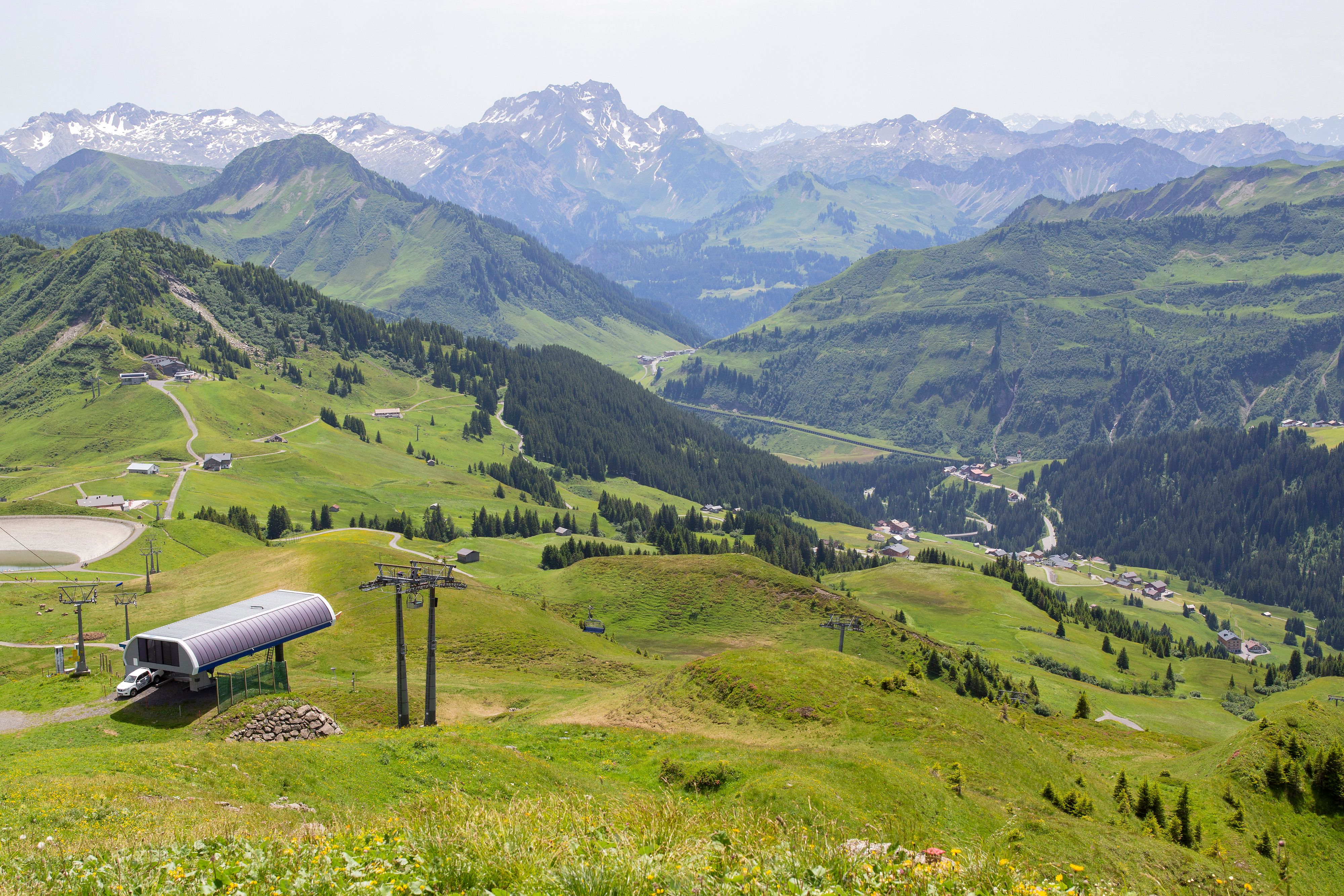 Blick ins Großes Walsertal - unweit von hier geschah das Unglück .