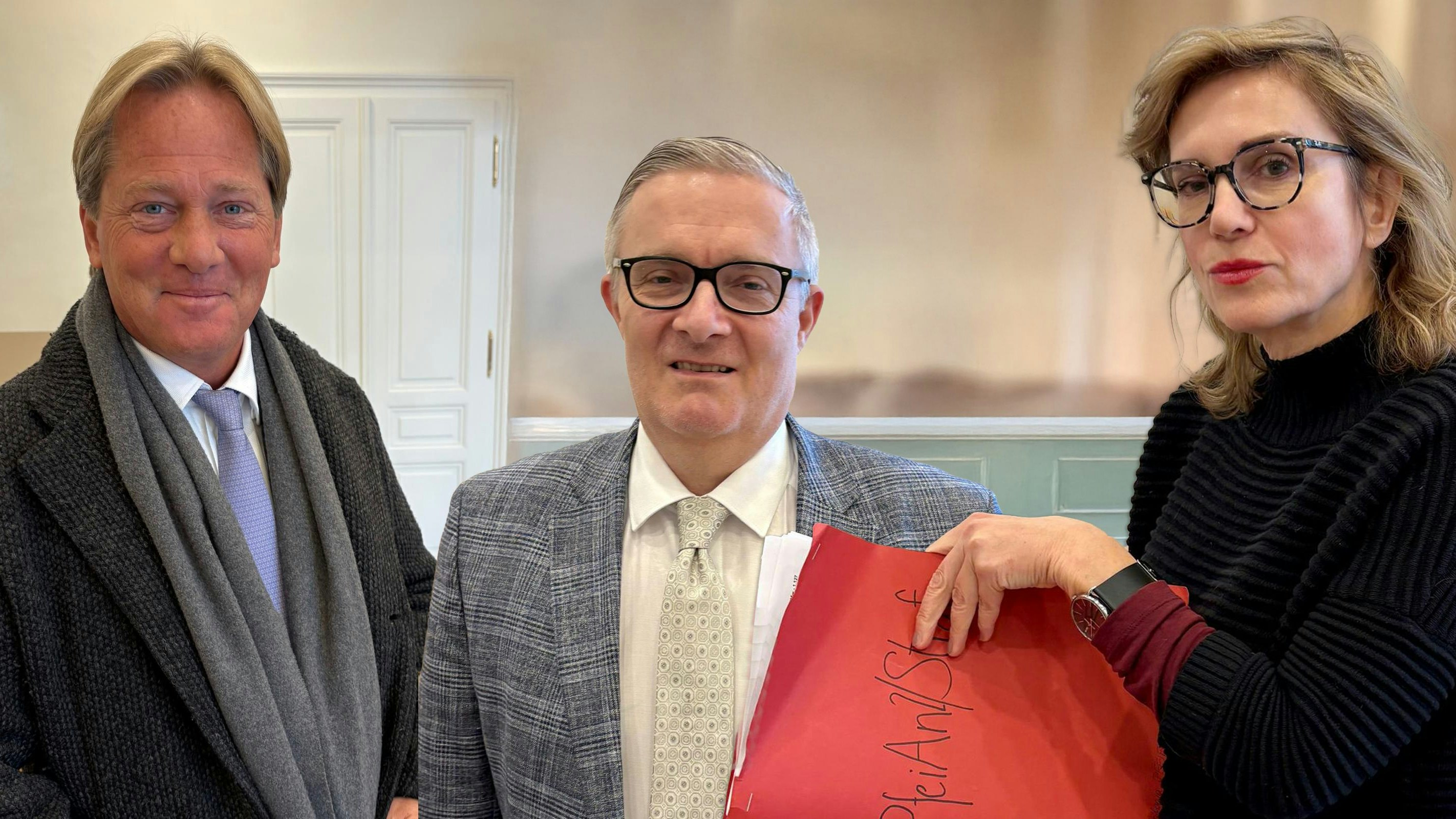 Top-Verteidiger Astrid Wagner (r.) Alexander Philipp (l.), Roland Friis (m.)