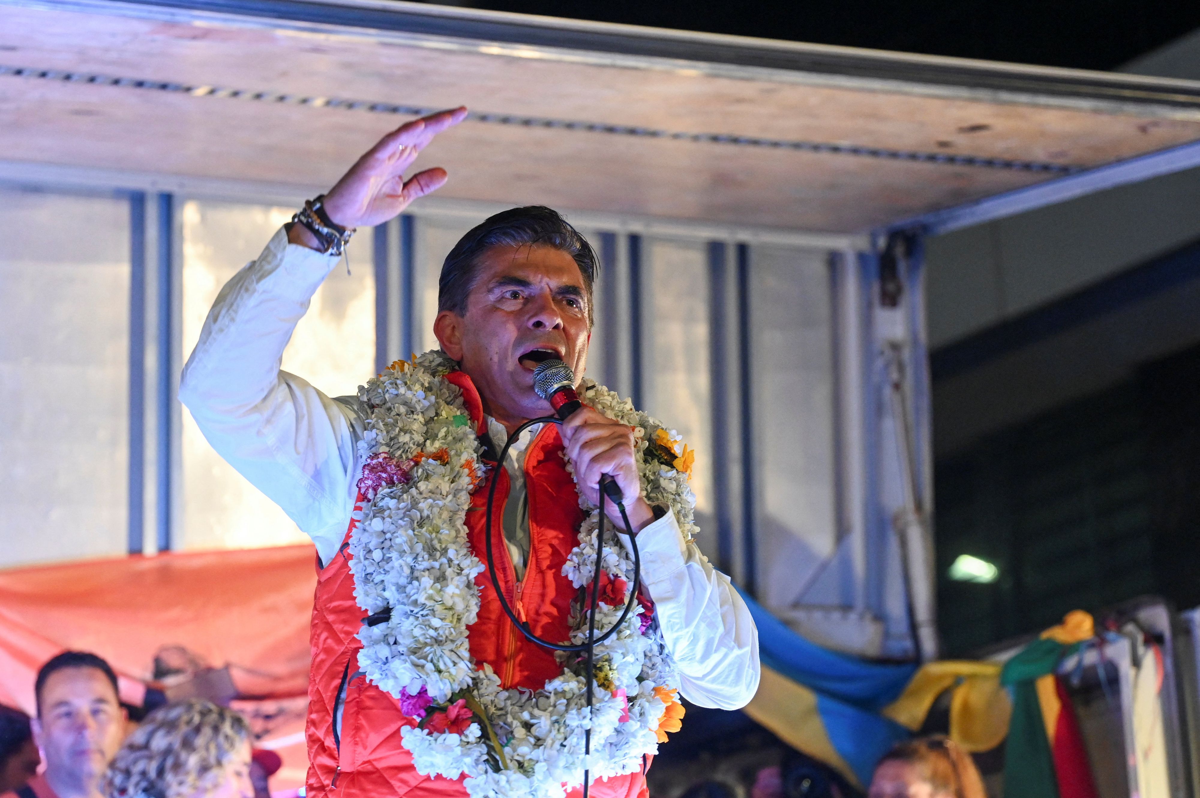 Der christdemokratische Senator Rodrigo Paz wird neuer Präsident von Bolivien.