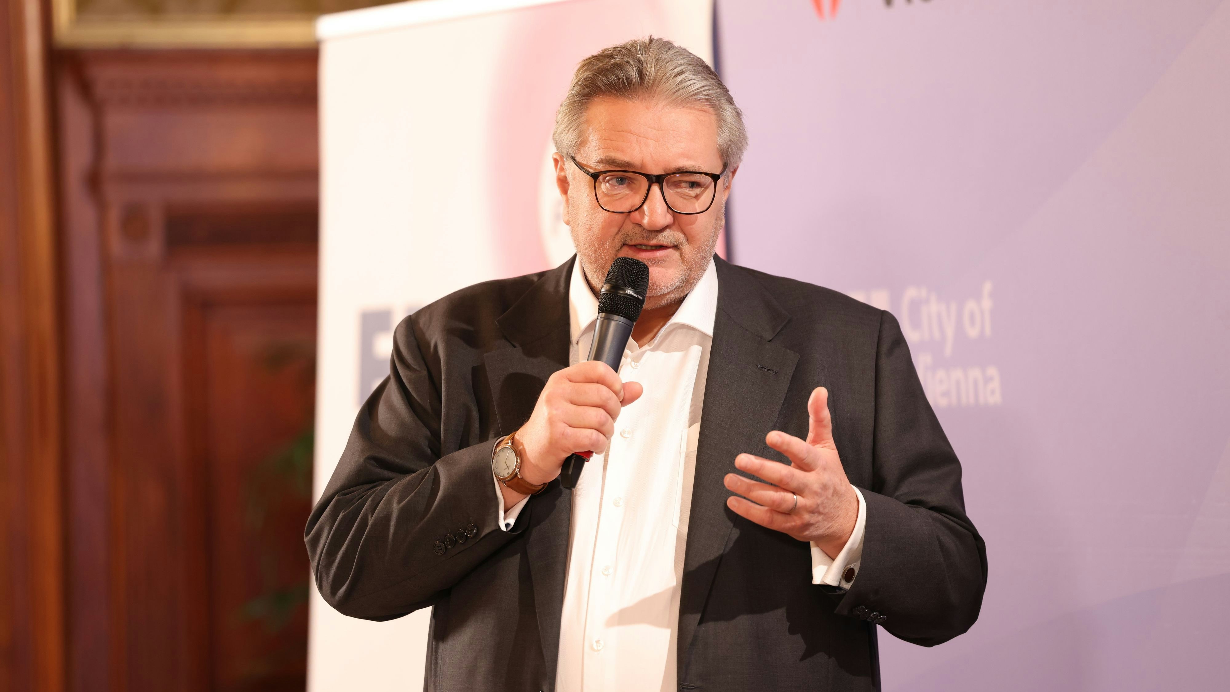 Heute.at - 1.700 € weniger Mindestsicherung für Familie mit 7 Kids