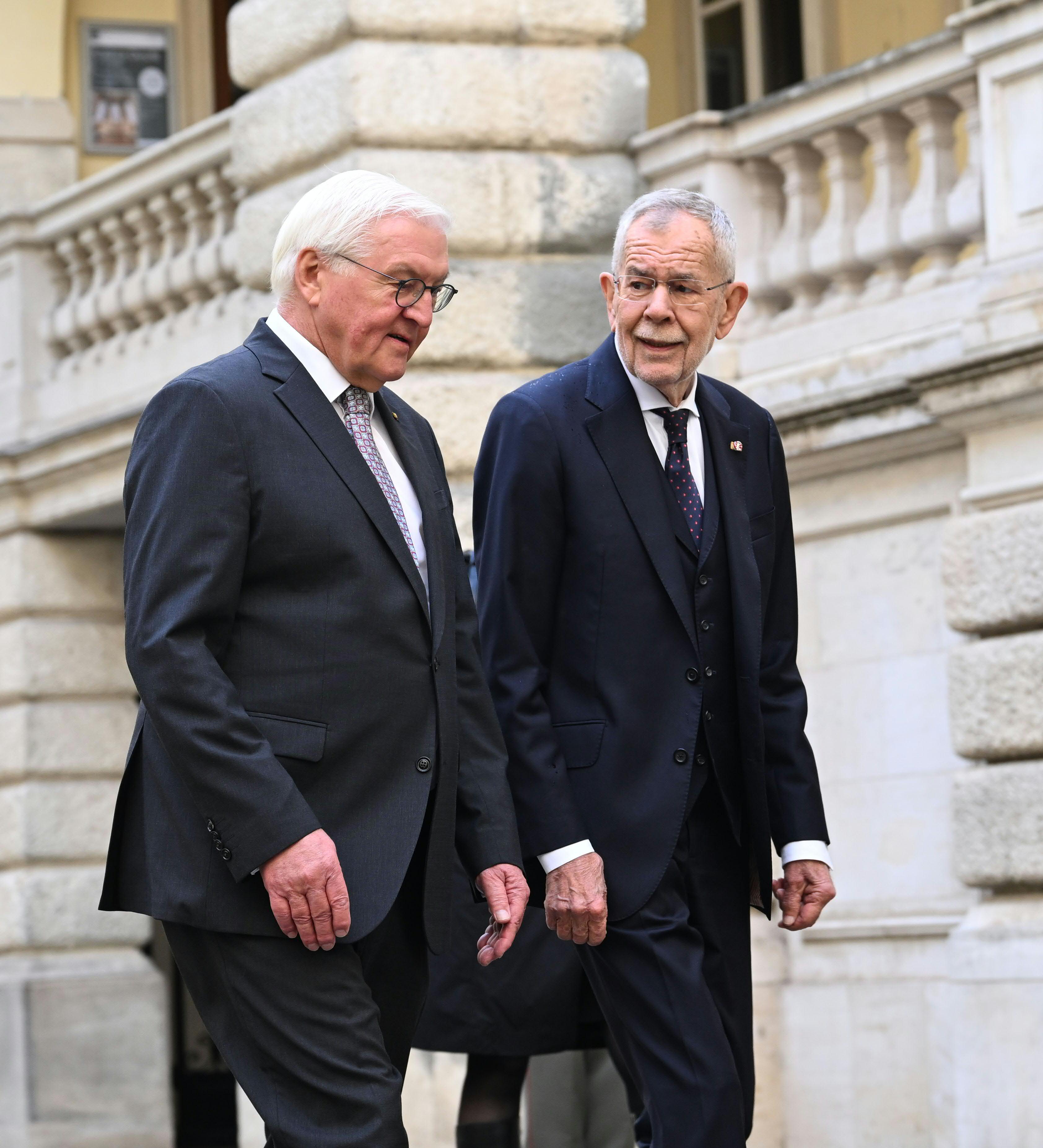 Nach einem Arbeitsgespräch hielten Bundespräsident Alexander Van der Bellen und sein Amtskollege Frank-Walter Steinmeier eine gemeinsame Pressekonferenz ab.