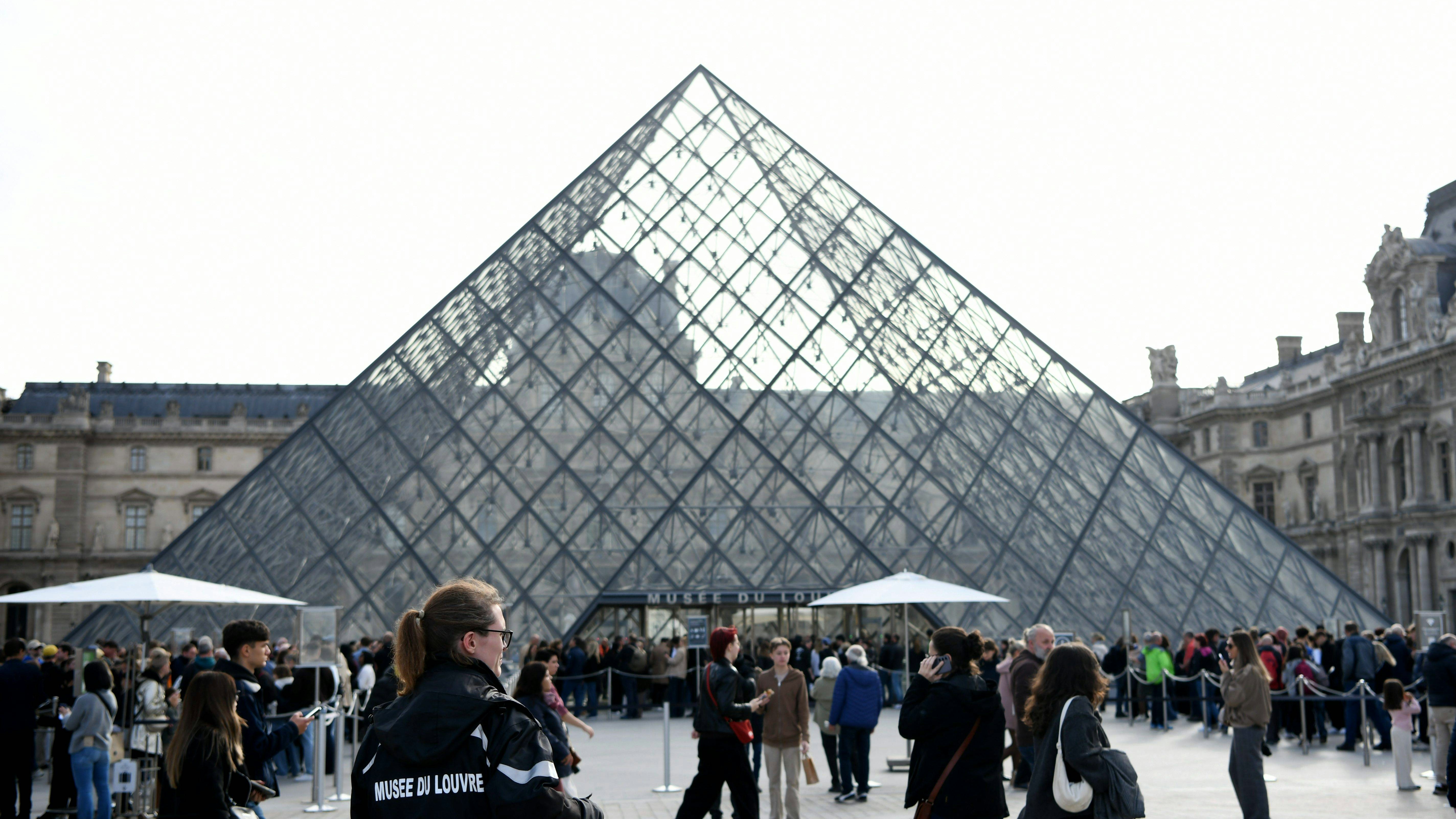 Heute.at - Nächstes Louvre-Fiasko – Hunderte Druckwerke beschädigt