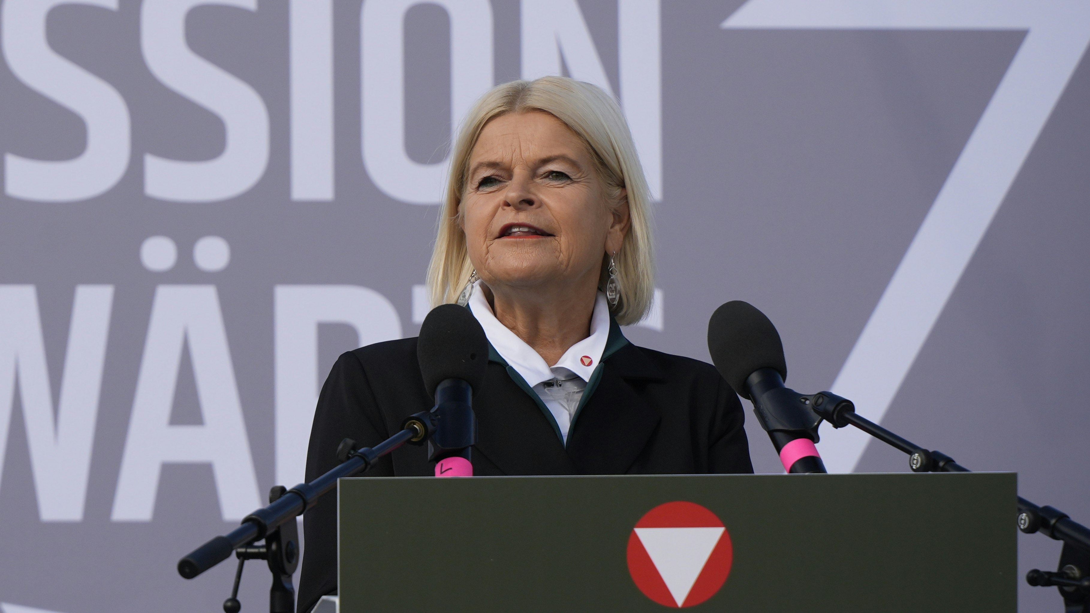 Heute.at - Tarnanzug, Black Hawk – Bundesheer rüstet 2026 auf