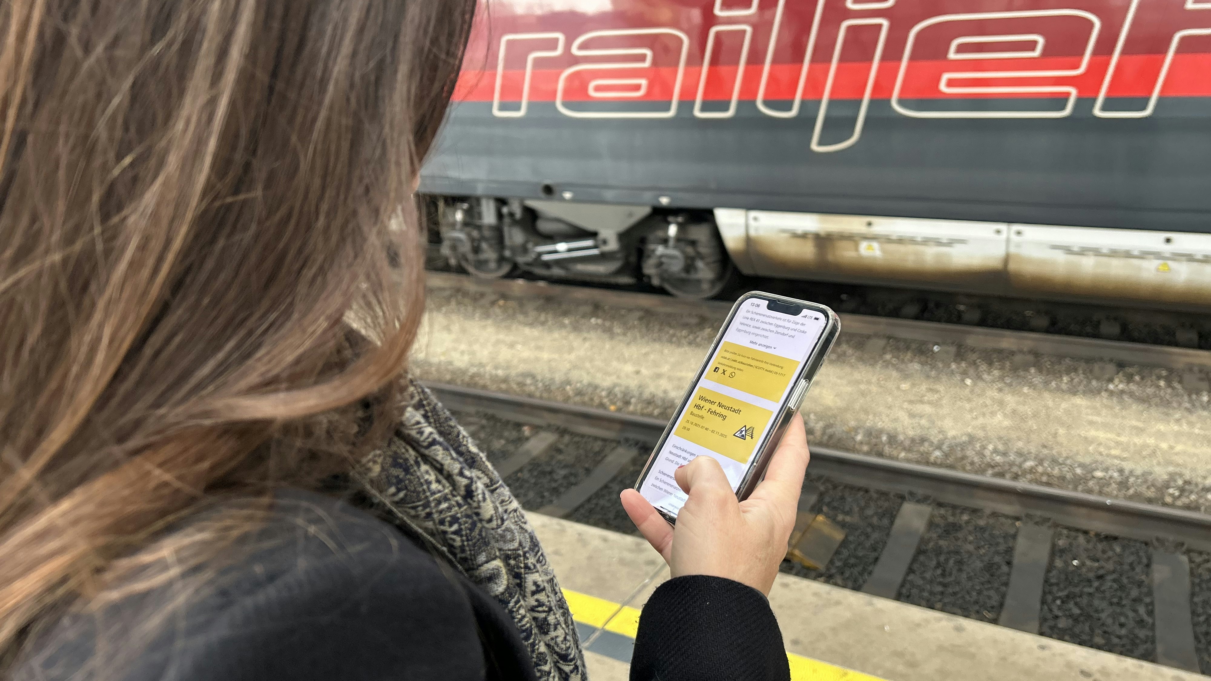 Heute.at - Ausfall! Hunderte Pendler warten auf Züge nach Wien