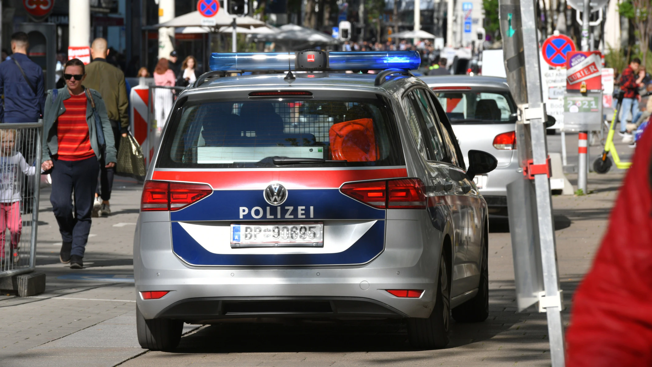 Die Frau wollte die Polizei nicht hereinlassen. (Symbolbild)