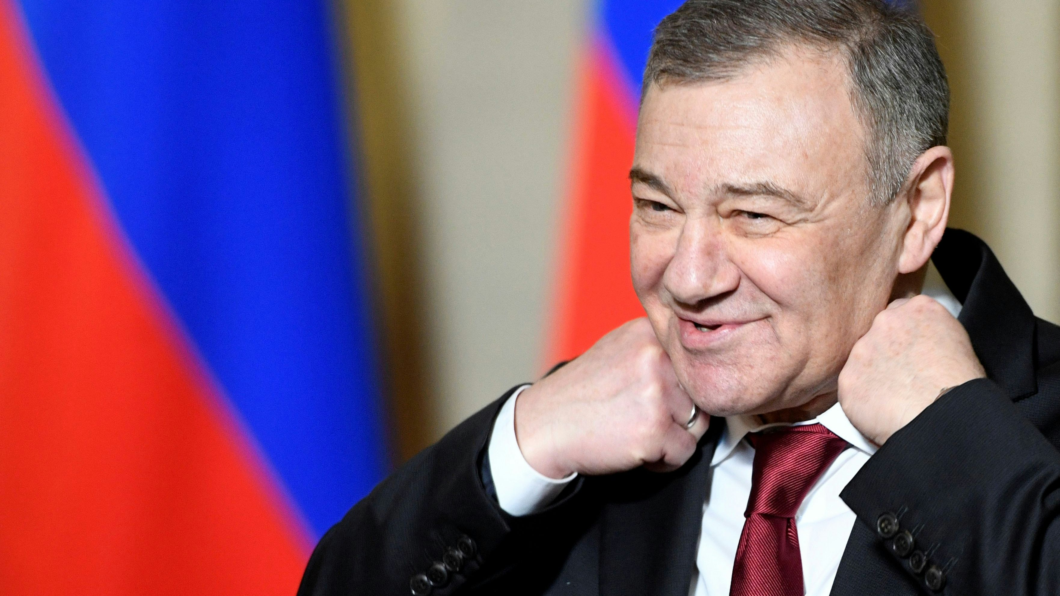 Arkadi Rotenberg und sein Bruder Boris Rotenberg haben seit 2014 staatliche Aufträge im Gesamtwert von über 7 Milliarden US-Dollar erhalten