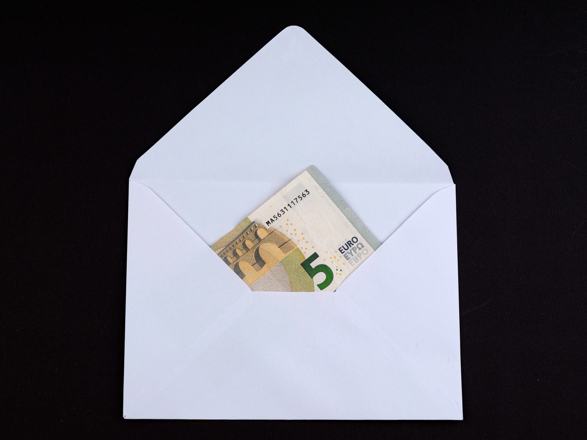 Im Auftrag des Gesundheitsministeriums bekommen Tausende Österreicher einen Fünfer per Post.