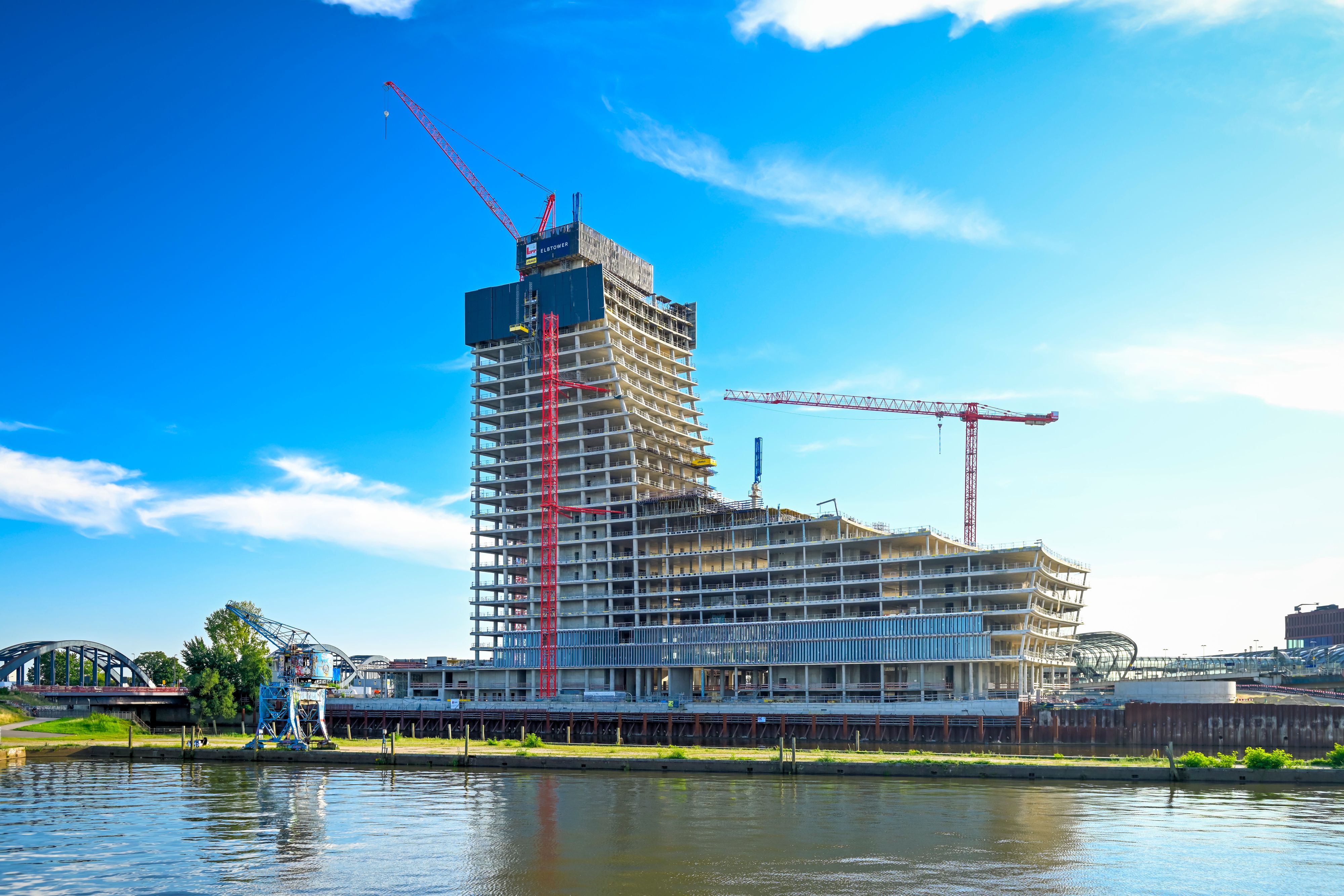 Weitere Verwendung ungewiss: Signa-Prestigeprojekt Elbtower in Hamburg