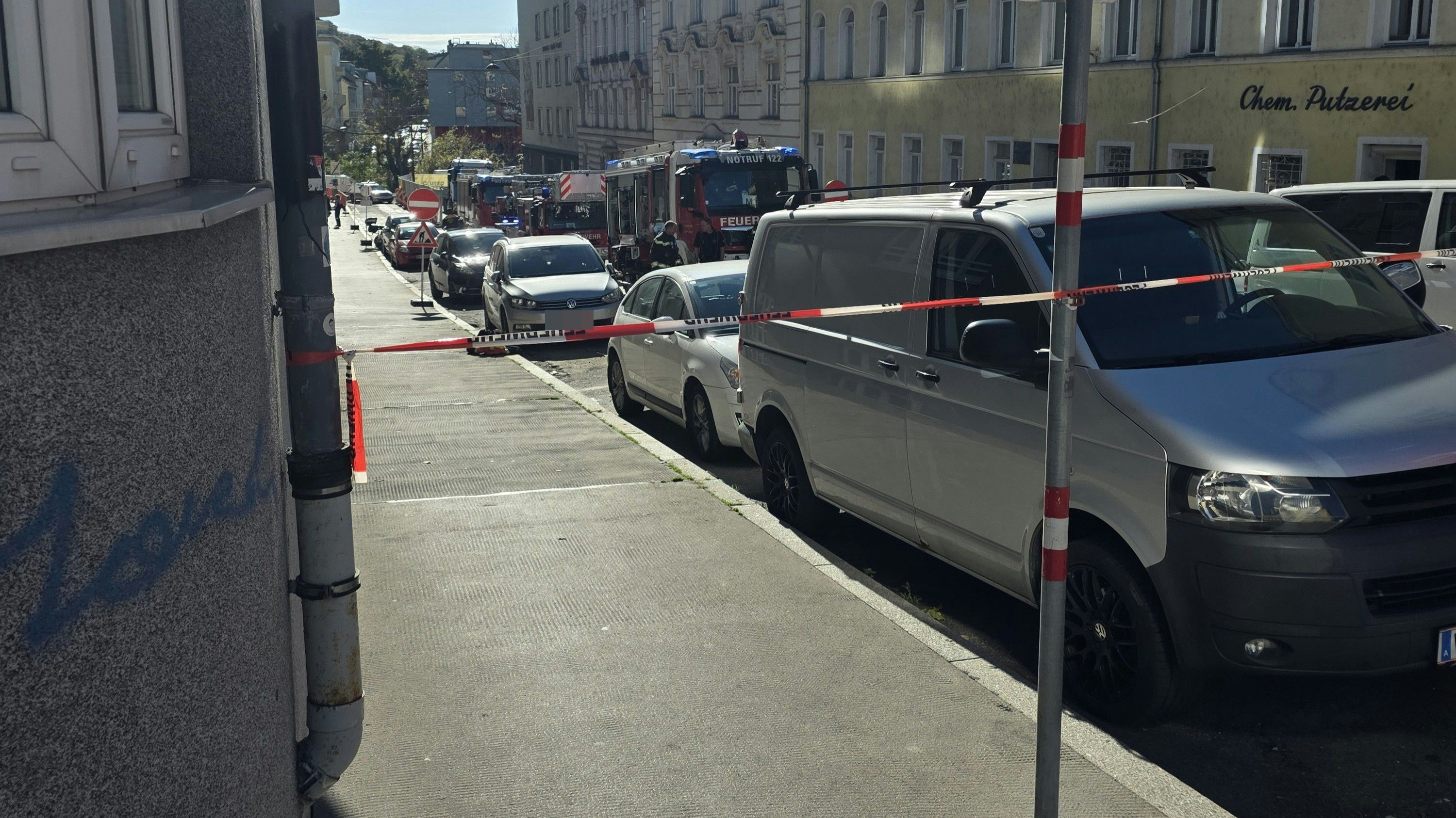 Heute.at - Arbeitsunfall! Wiener findet schwer verletzte Frau (59)