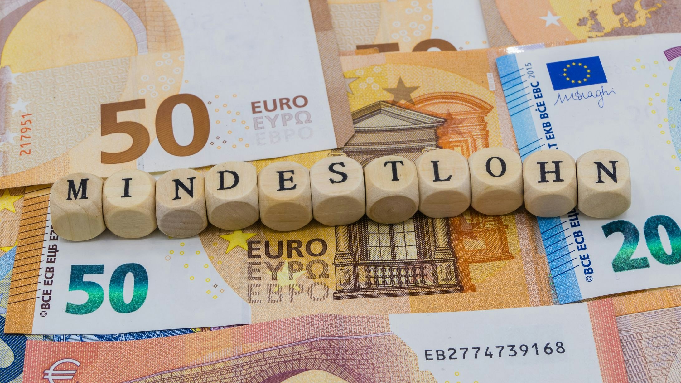 Heute.at - Mindestlohn steigt – so viel verdienen Deutsche mehr