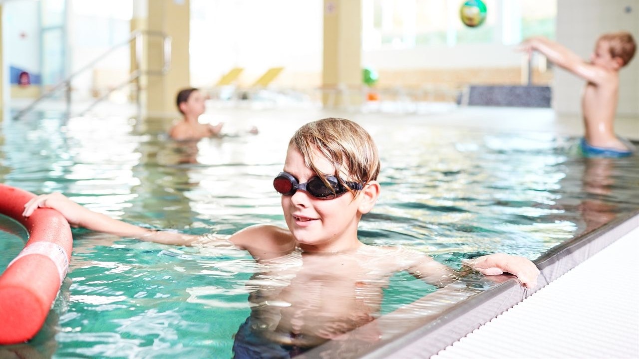 Heute.at - 46 Euro – das kostet halber Familien-Tag im Hallenbad