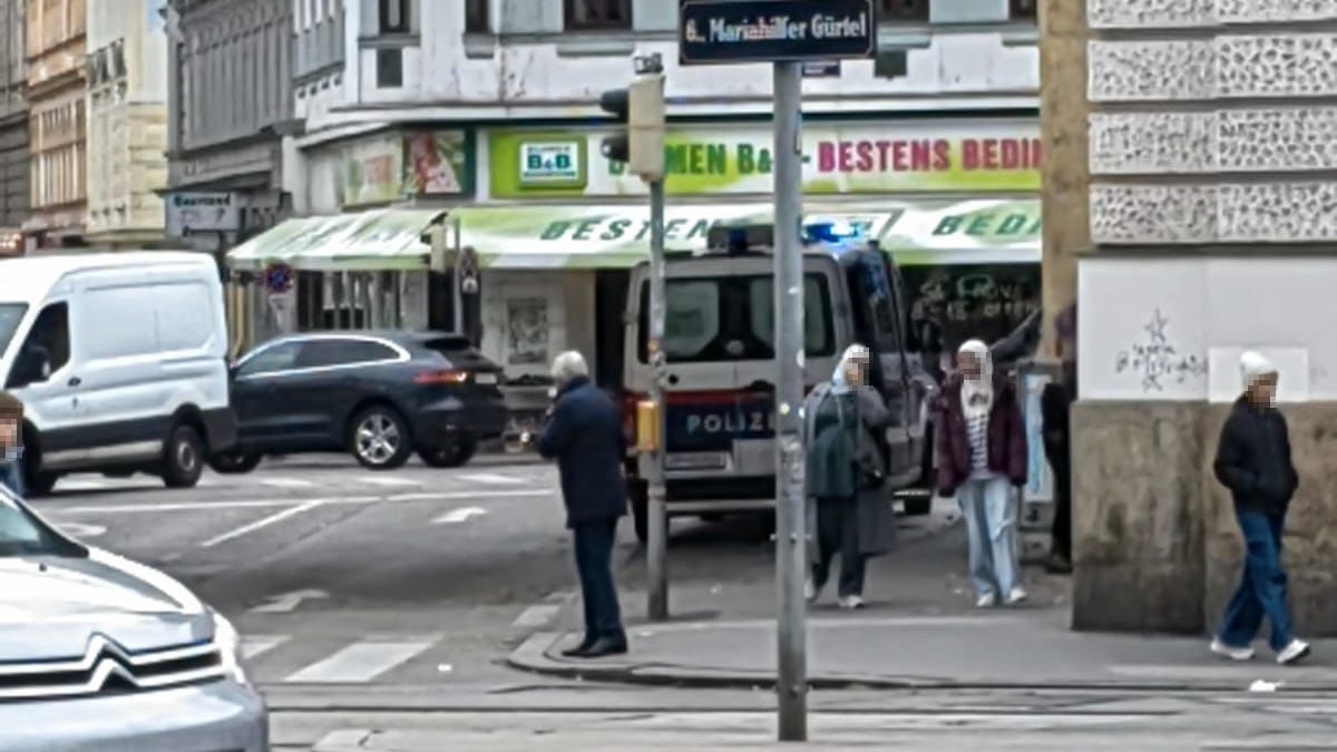 Heute.at - Brutaler Raub in Wiener U-Bahnstation: Opfer gewürgt