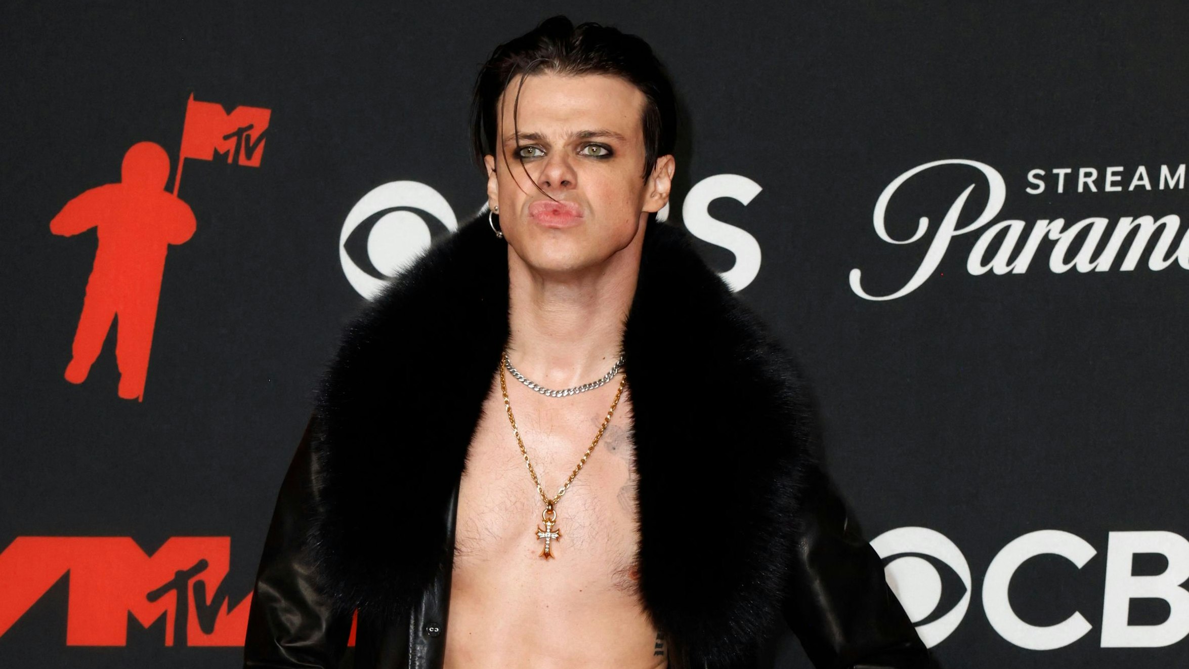 Heute.at - Kurz vor Wien-Konzert! Yungblud zerstört Hotelzimmer