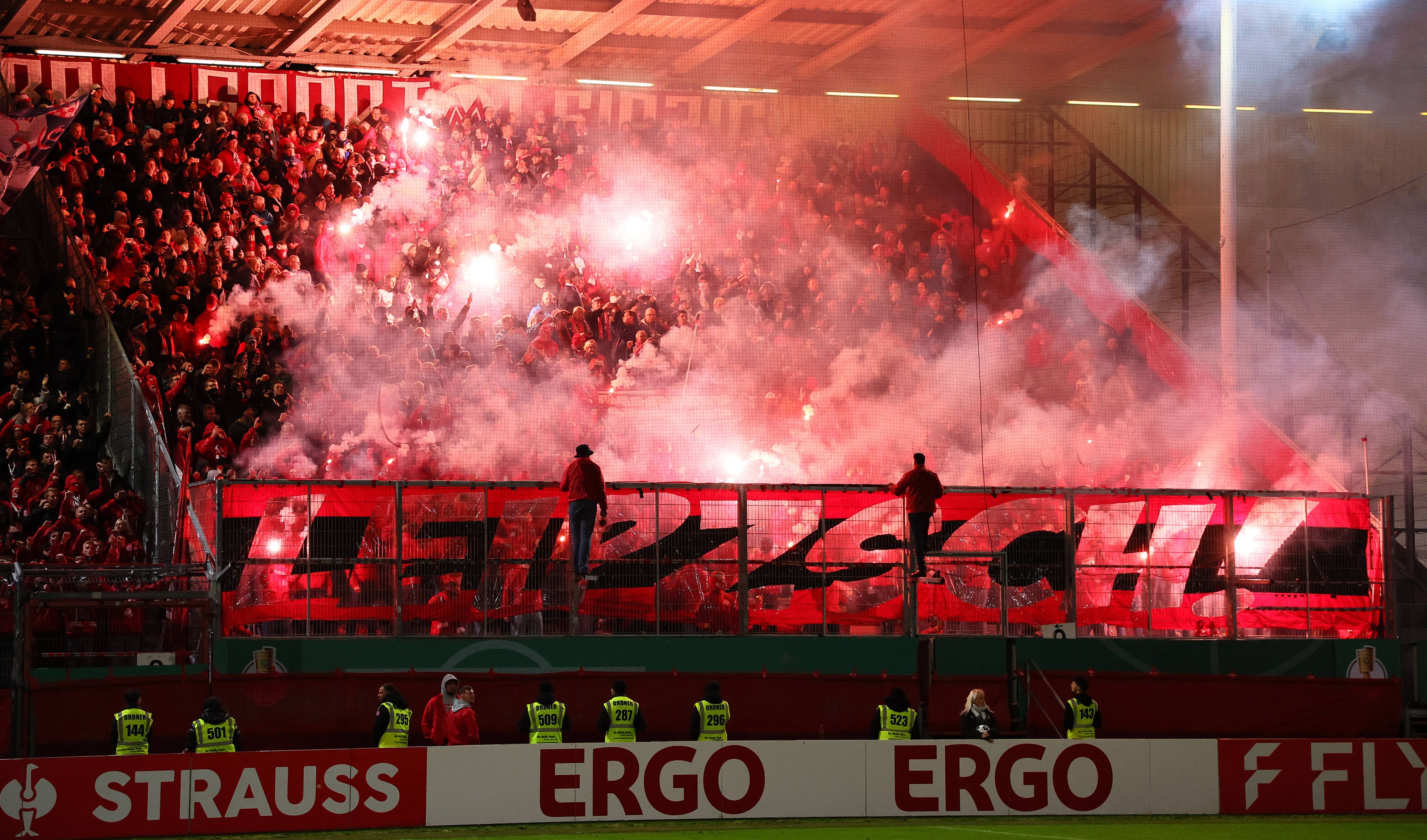 Ein Leipzig-Fan ist gestorben.