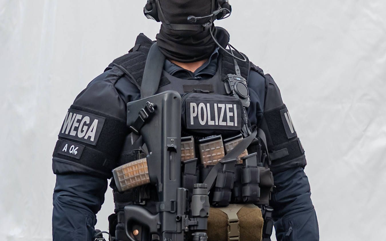 Die Polizei rückte an und nahm den Mann fest. (Symbolbild)