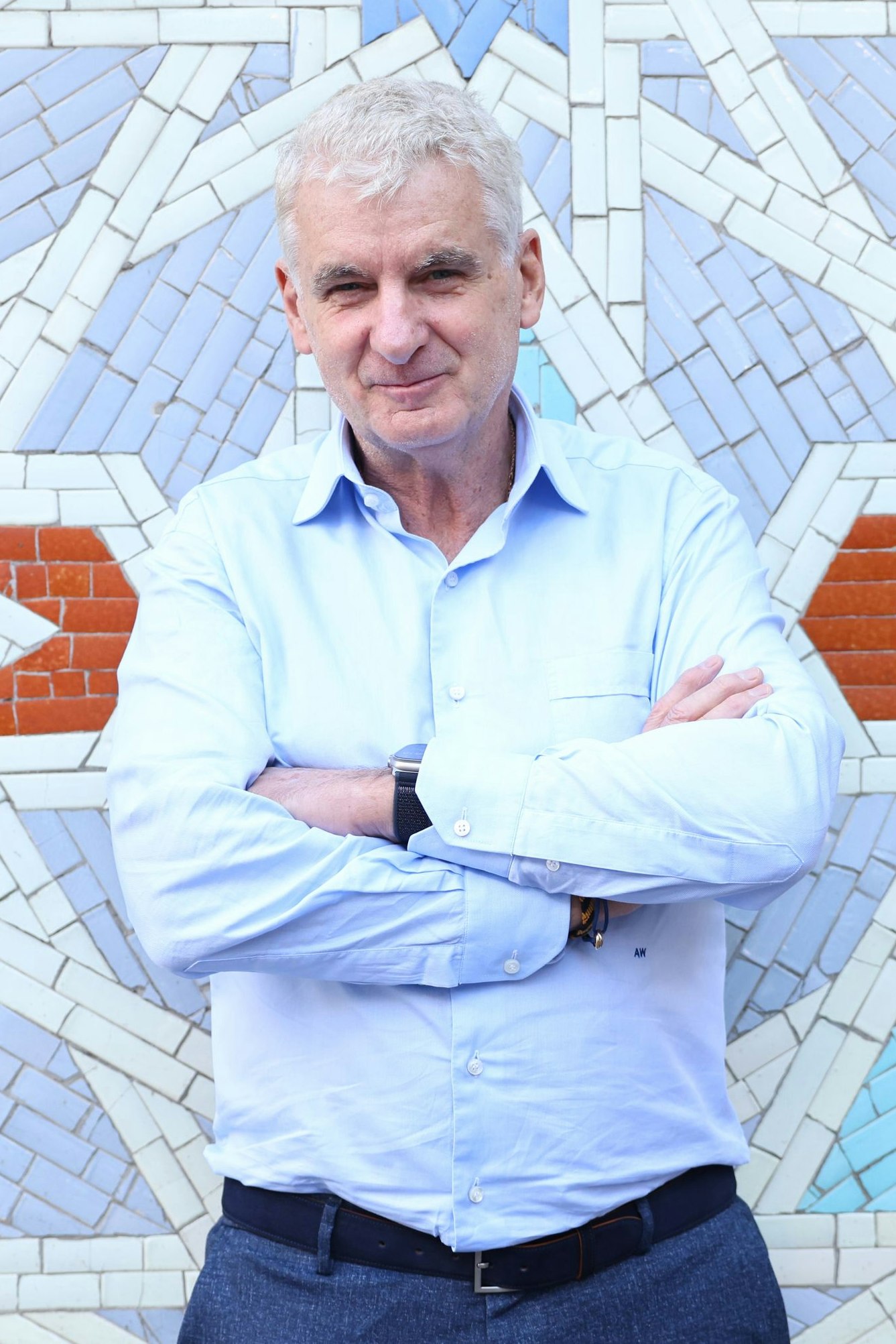 Modelliert seit 27 Jahren die Körper und Gesichter der Österreicher: Schönheitschirurg Artur Worseg