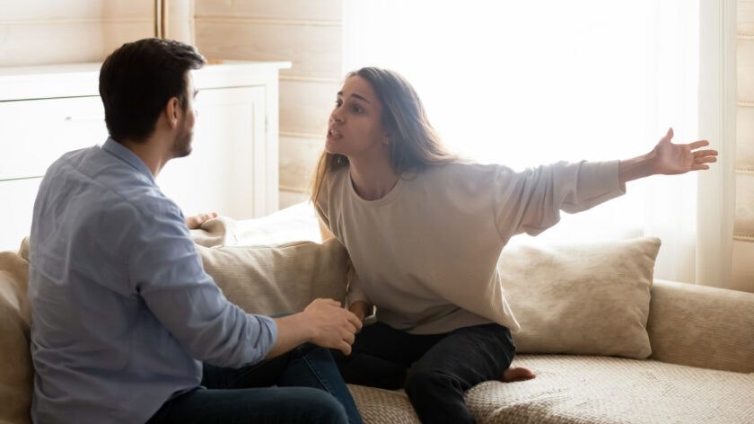 Heute.at - Pille & Eifersucht: Kann sie die Beziehung sabotieren?