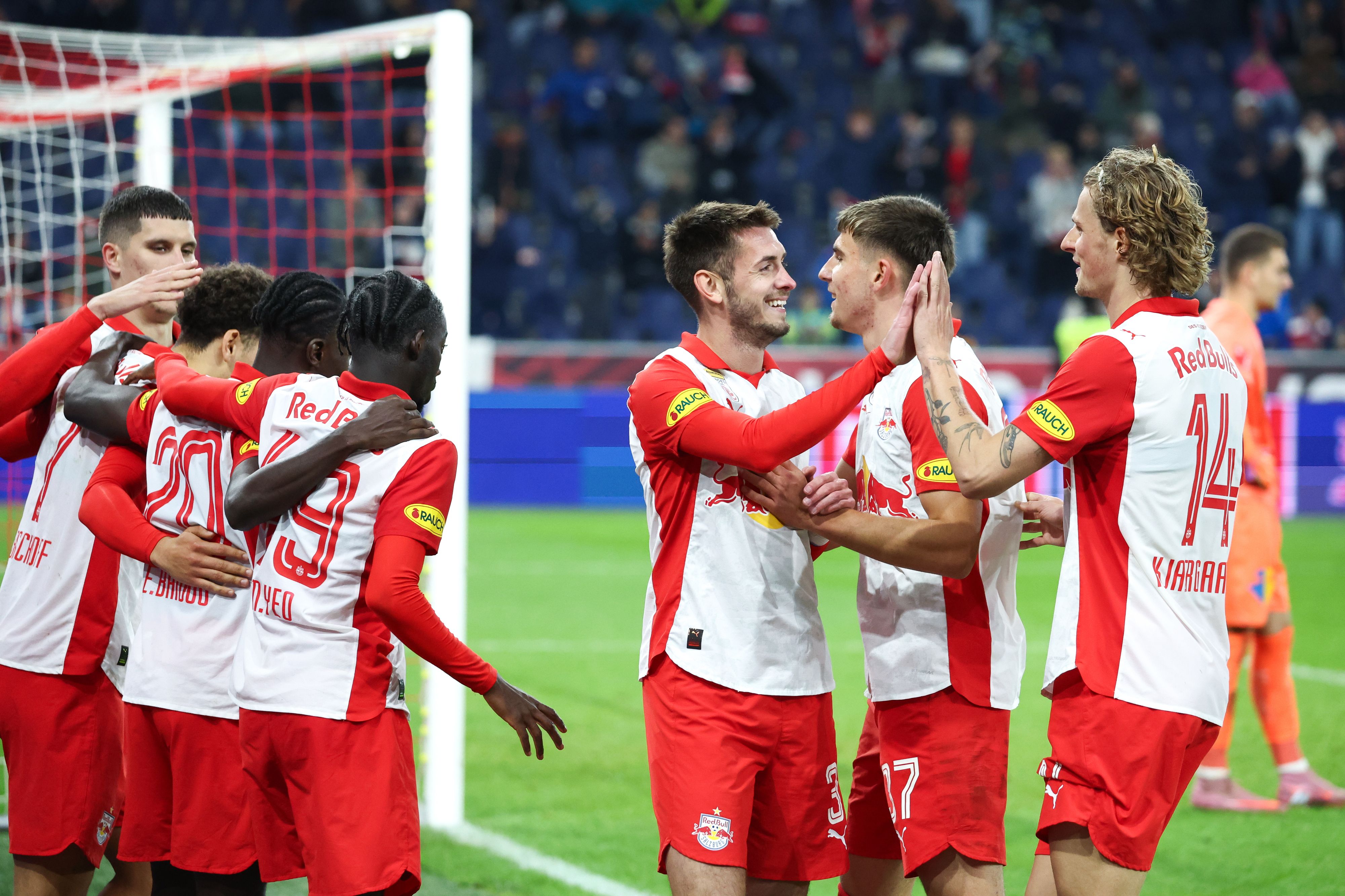 Red Bull Salzburg steigt erst nach Verlängerung gegen die WSG Tirol auf. 