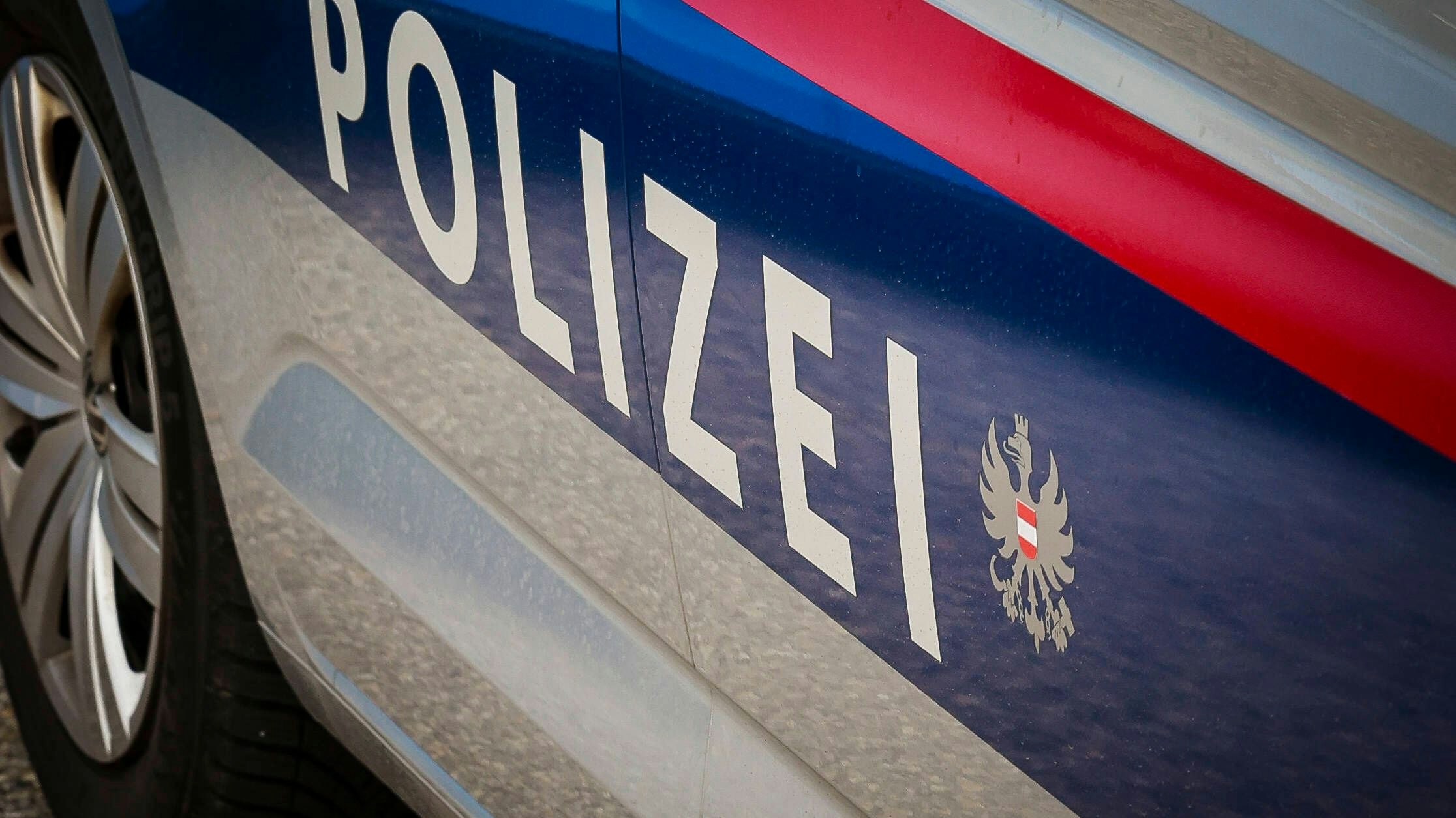 Heute.at - Mit Schnittwunden erwischt: Duo nach Einbruch gefasst