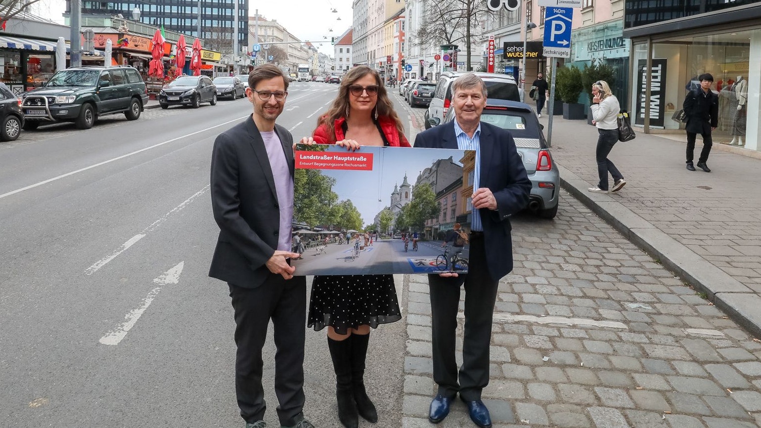 v.l.:Radbeauftragter Martin Blum, Mobilitäts- und Planungsstadträtin Ulli Sima und Bezirksvorsteher Erich Hohenberger in der Landstraßer Hauptstraße