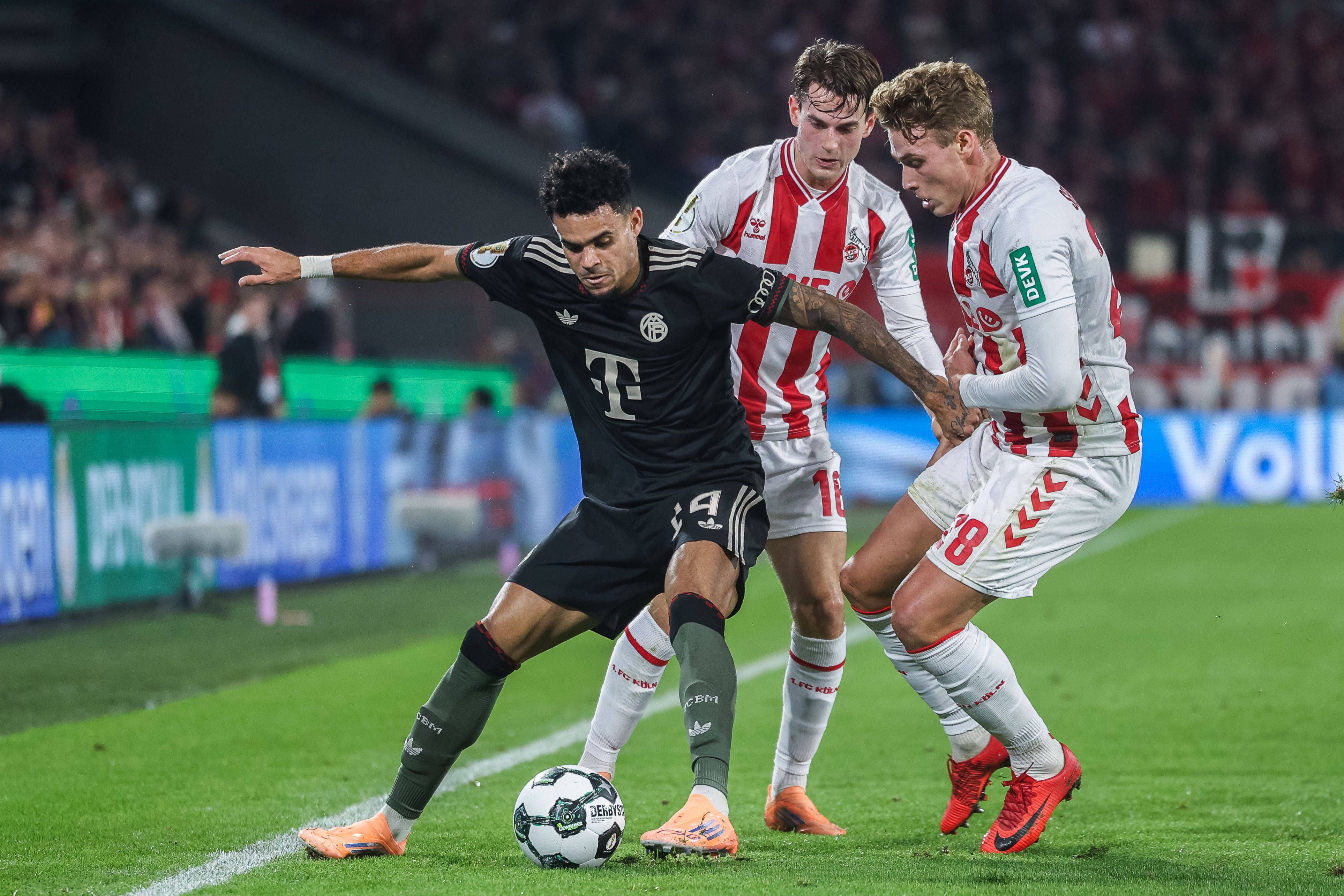 Das Tor von Luis Diaz hätte nicht zählen dürfen.