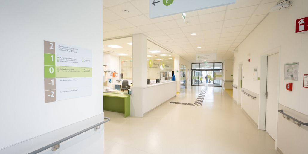 Der Neubau der Klinik Favoriten bündelt Radiologie, Brustgesundheit und Gefäßzentrum.