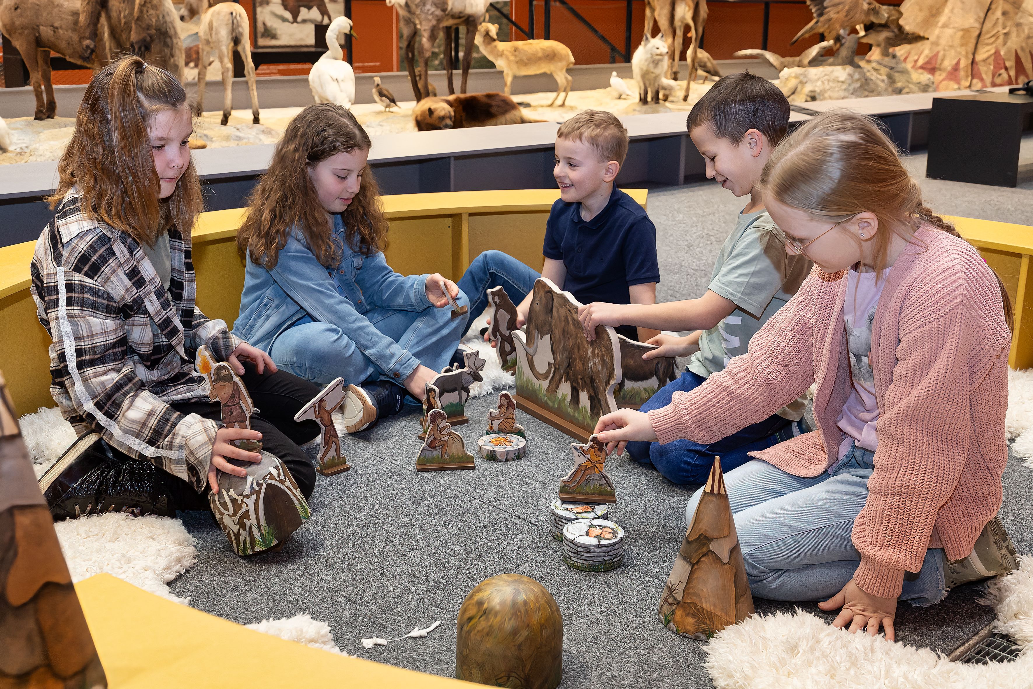 Das MAMUZ in Mistelbach macht Kindern die Eiszeit in einer eigenen Ausstellung greifbar.