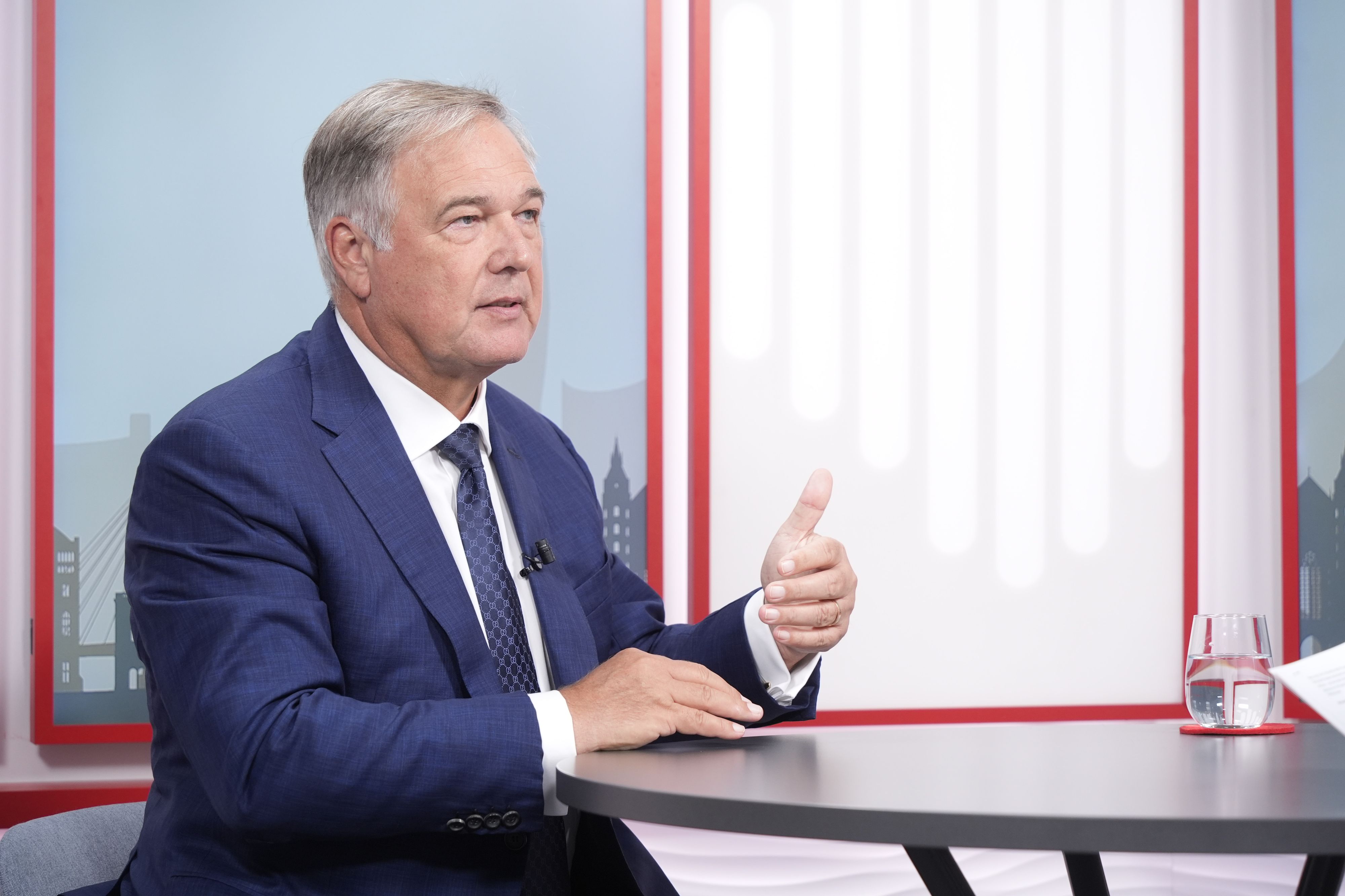 Heute.at - WK-Boss Ruck über Minister: Typ Sachbearbeiter