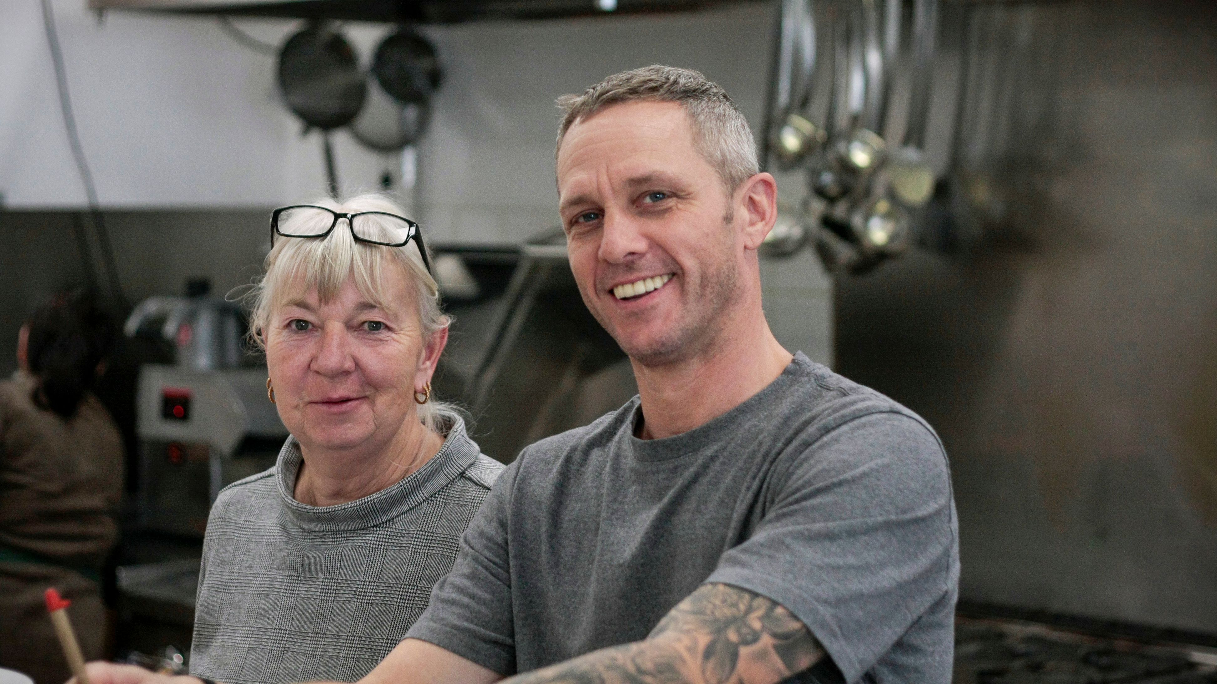 EVI-Geschäftsführerin und Küchenchefin Hildegard Moser (l.) mit EVI-Eigentümer Roman Pohl (r.).