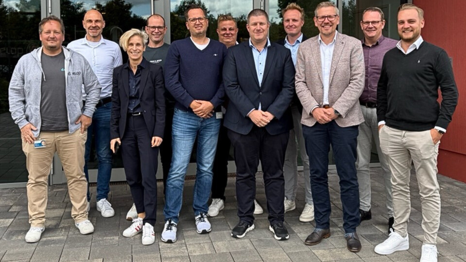 Convotis entwickelt moderne Plattformen, betreibt leistungsfähige Cloud-Infrastrukturen und realisiert integrierte Security- und KI-Lösungen.