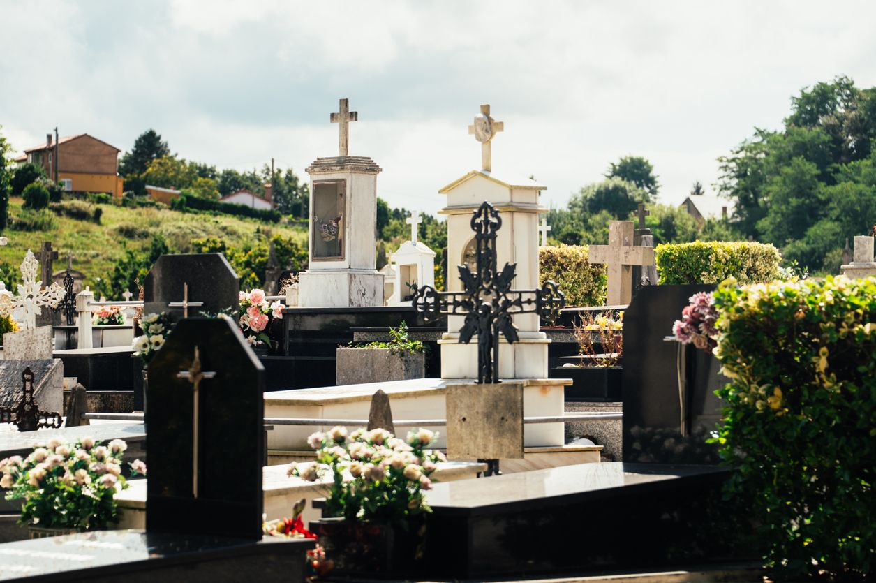 Zur letzten Ruhe gebettet: Zu Allerheiligen ist Hochbetrieb auf den Friedhöfen.