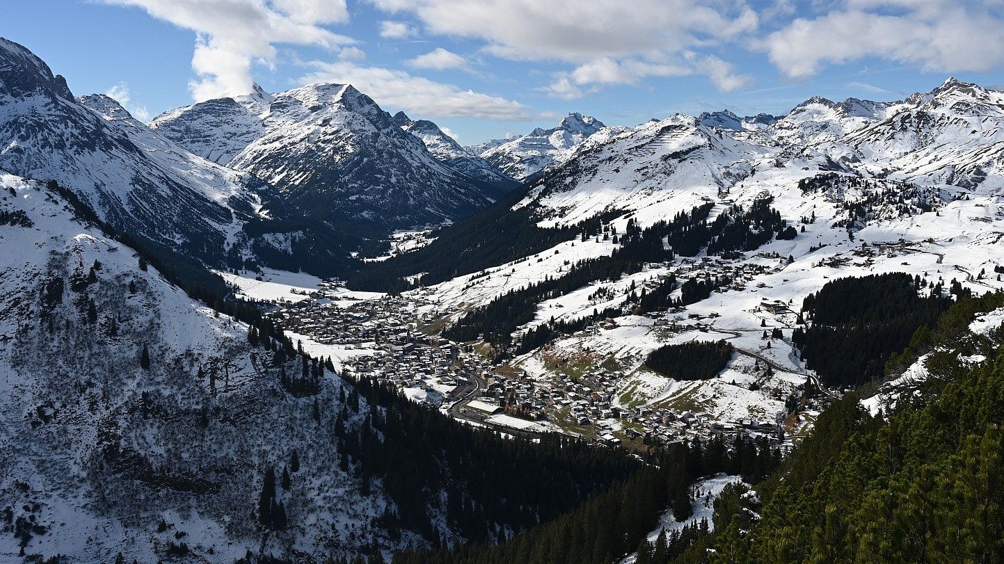 In Lech am Arlberg hat der Winter bereits Einzug gehalten.