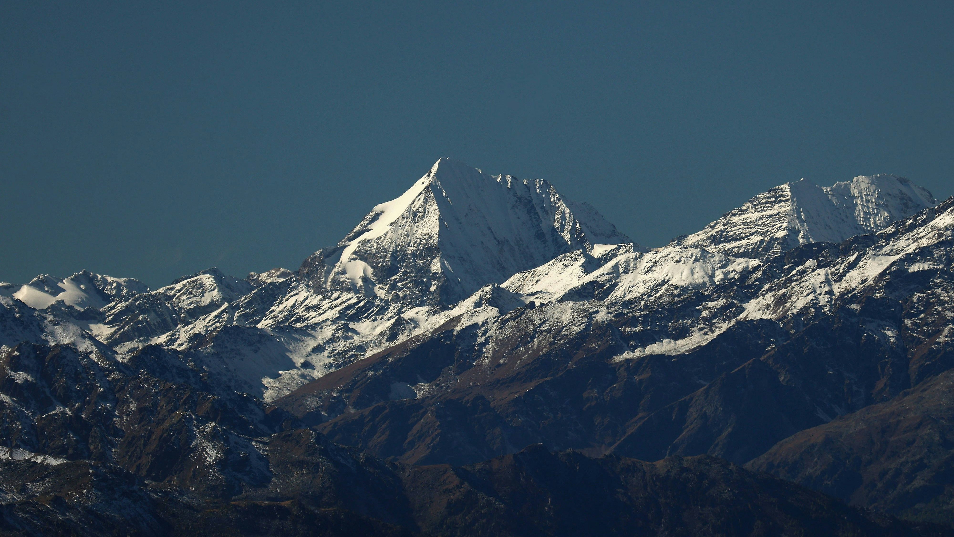 Heute.at - Tragödie in den Alpen – Lawine tötet drei Bergsteiger